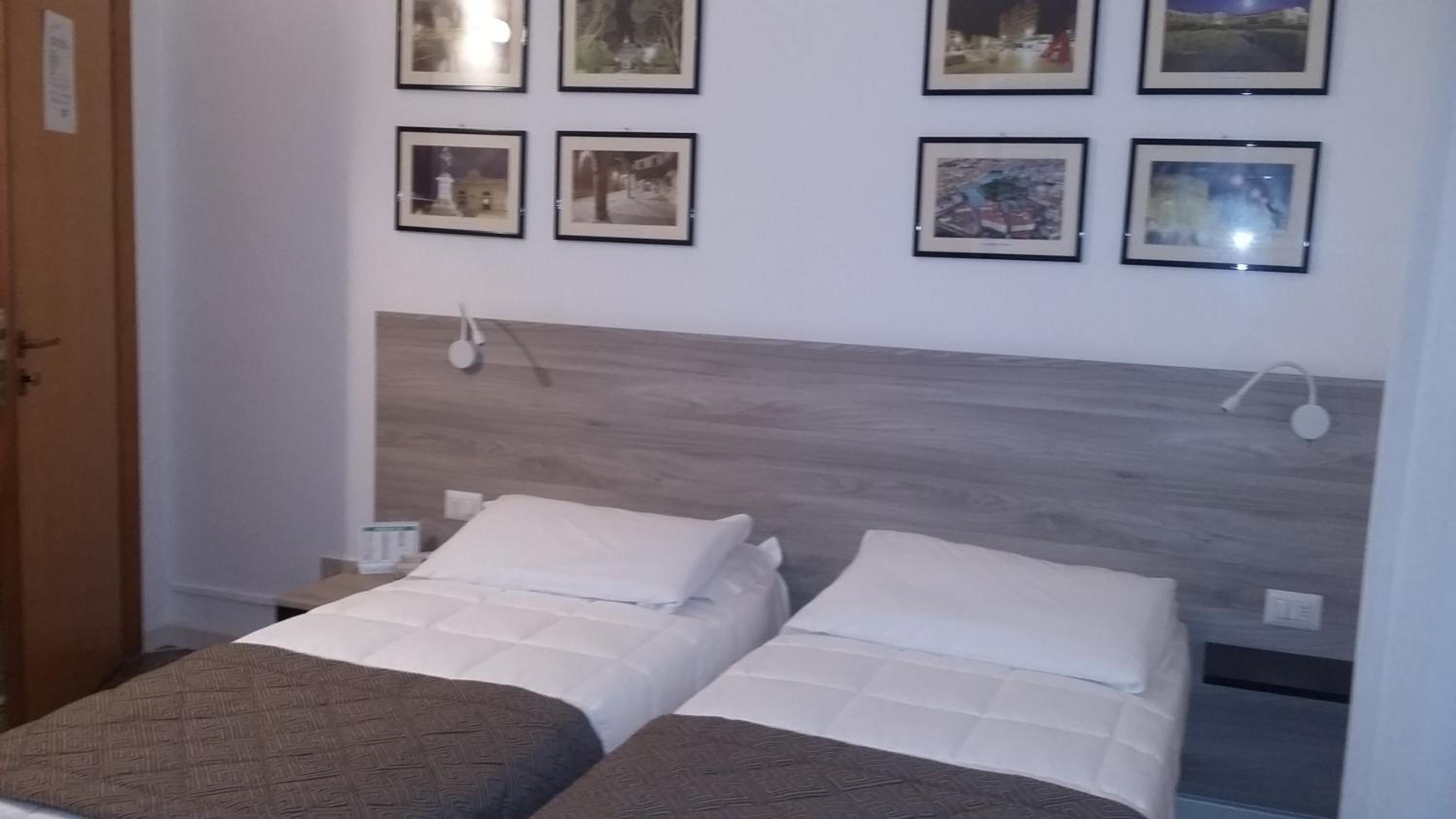Twin Room photo 1
