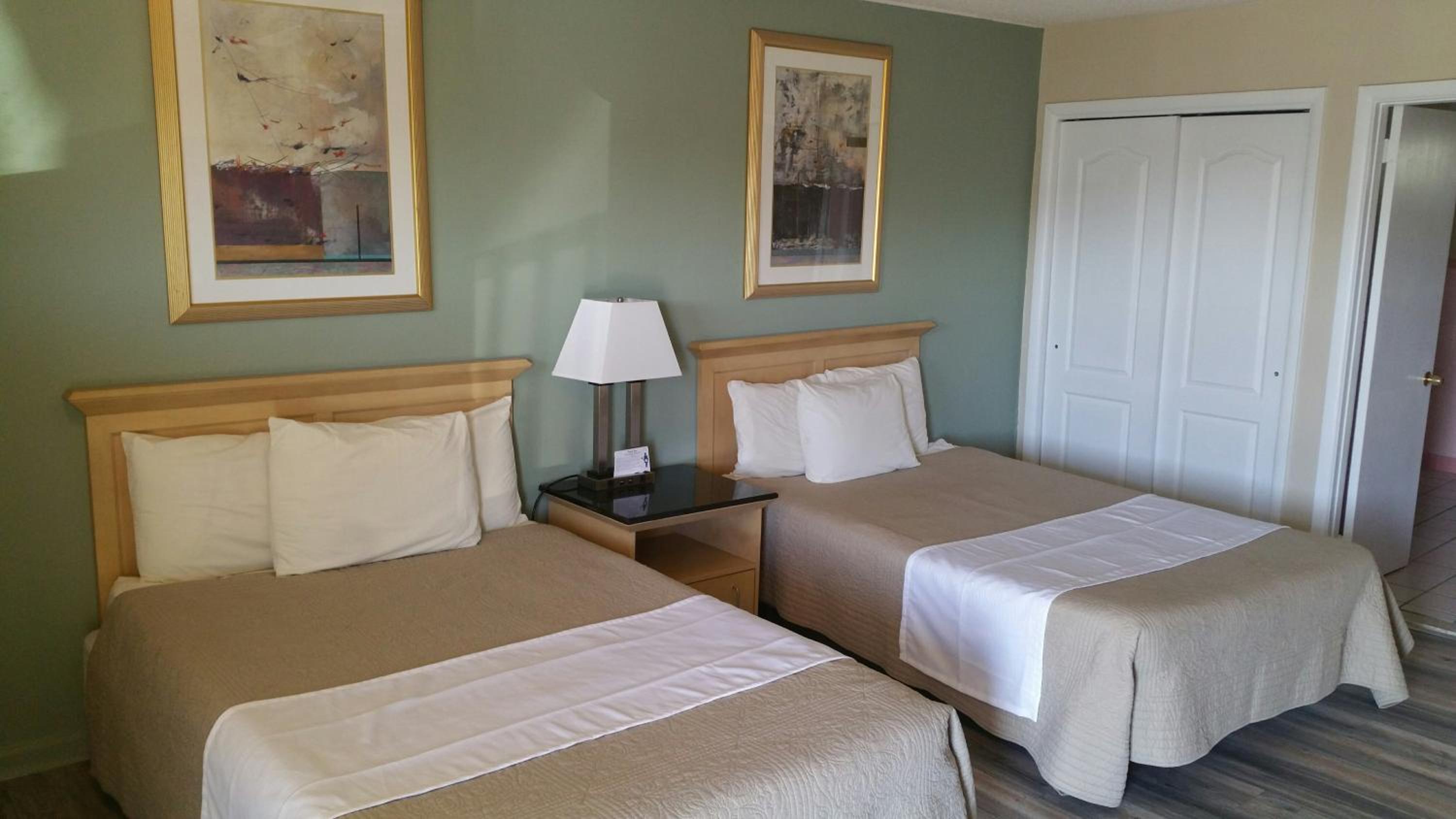 Standard Double Room photo 2