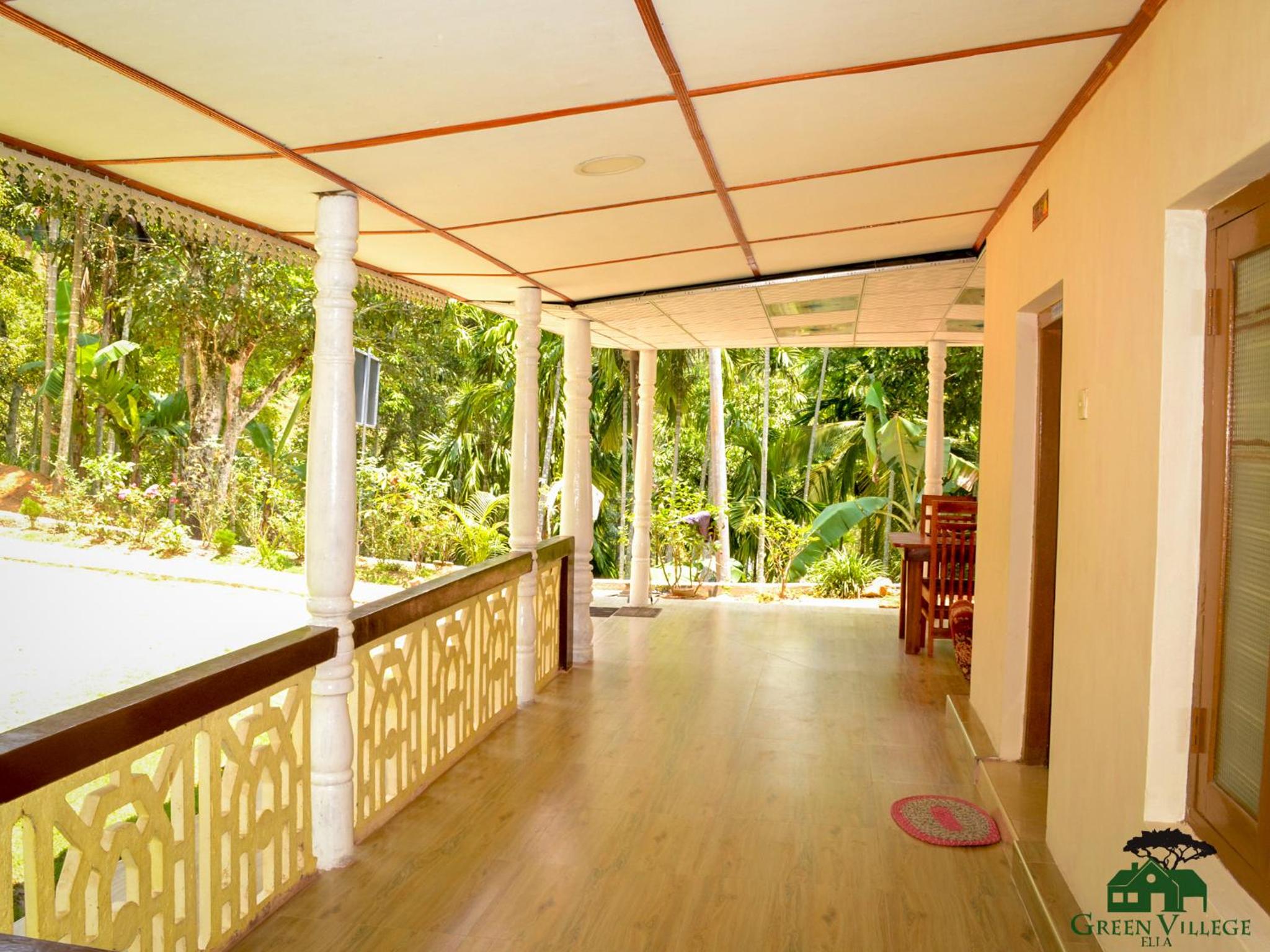 Family Room with Mountain View photo 3
