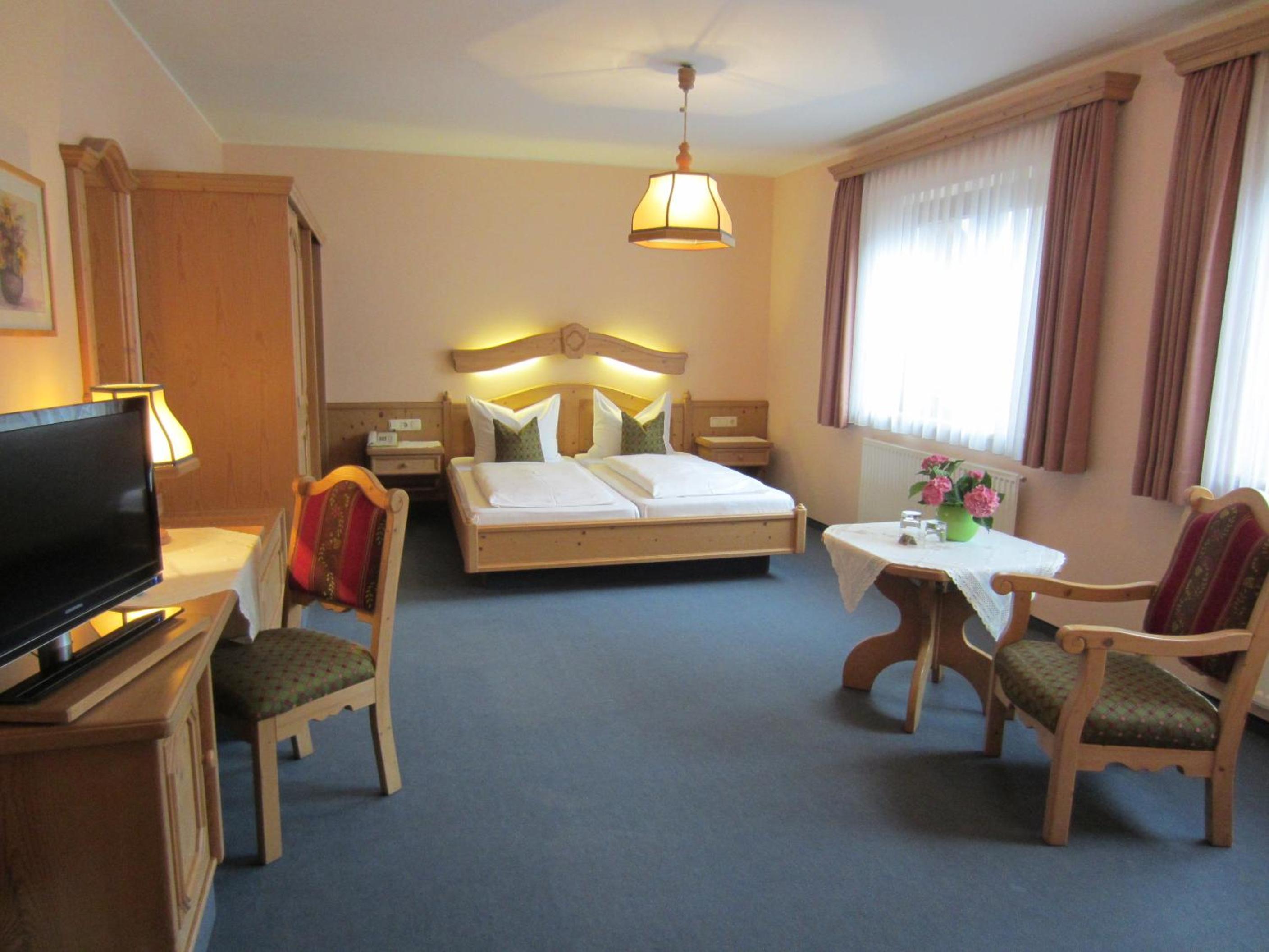 Double Room - Photo 17