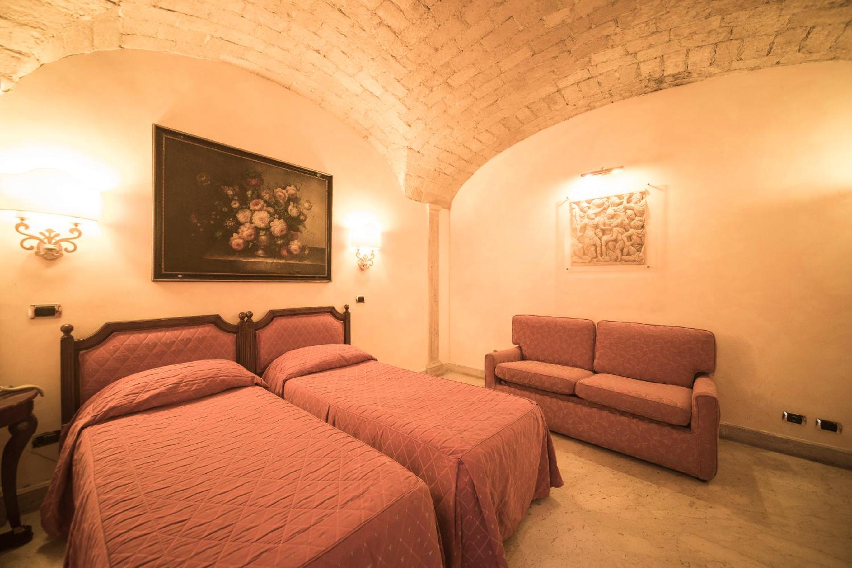 Triple Room with Balcony photo 2