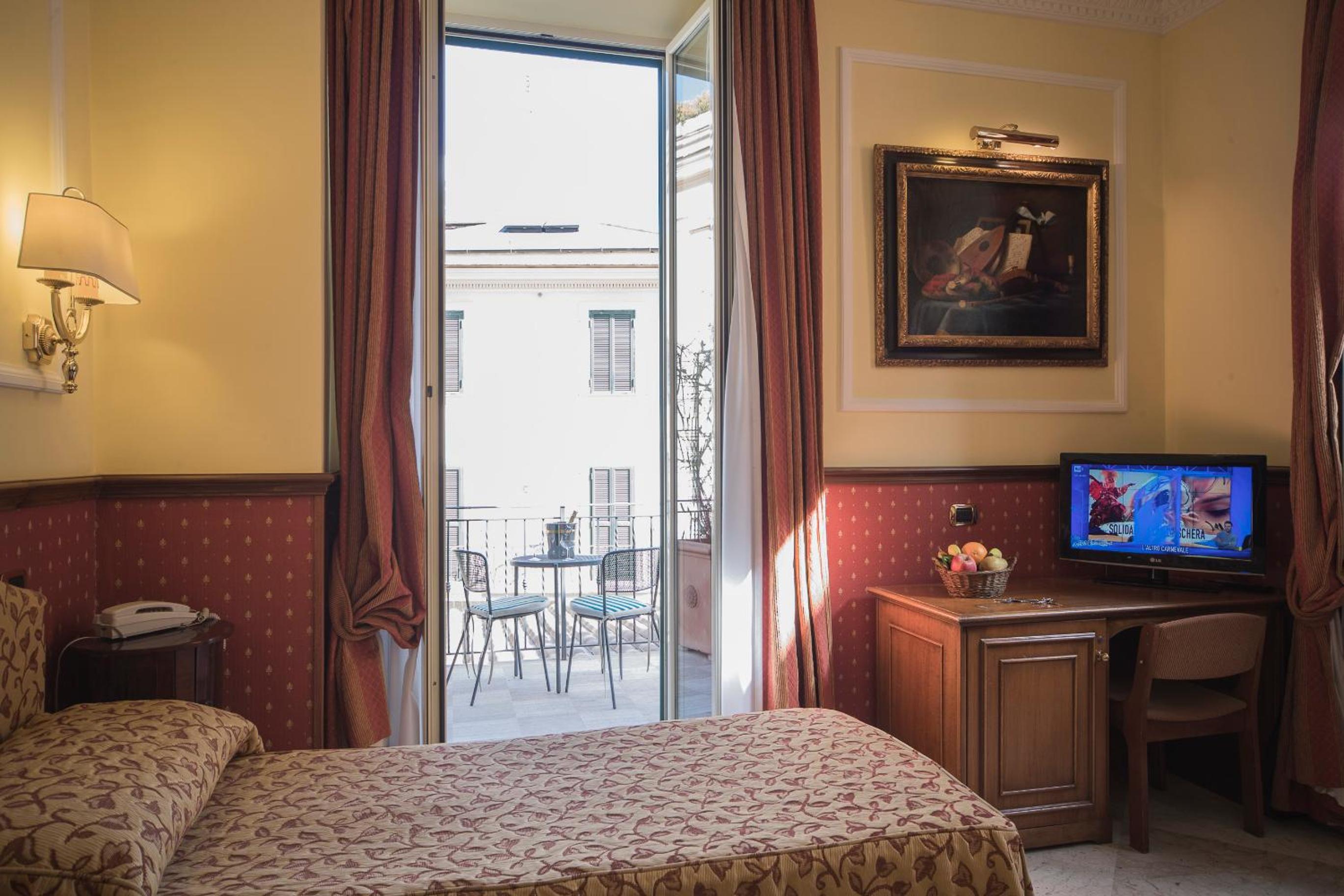 Triple Room with Balcony photo 1