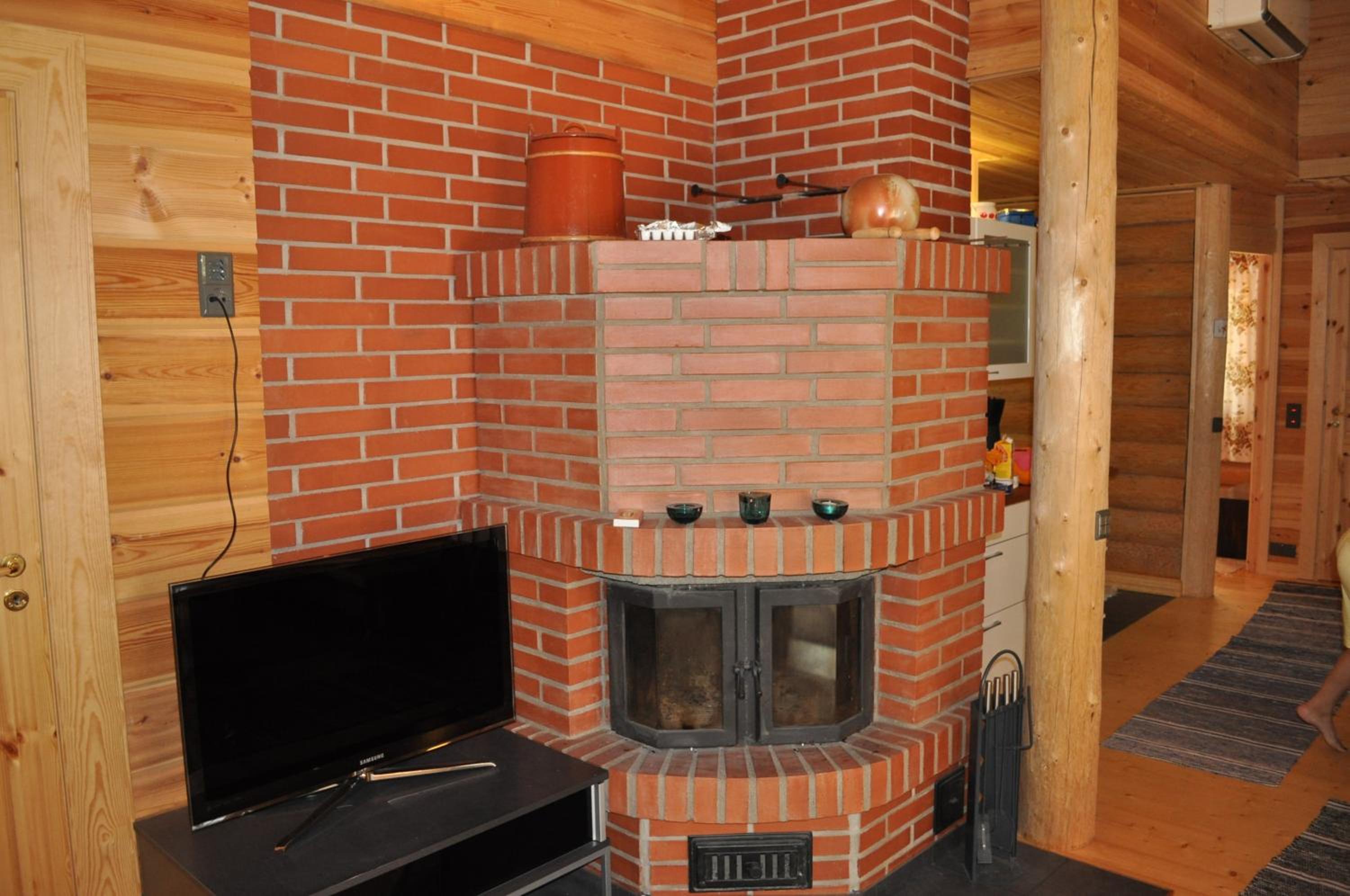 Four-Bedroom Cottage with Sauna photo 3