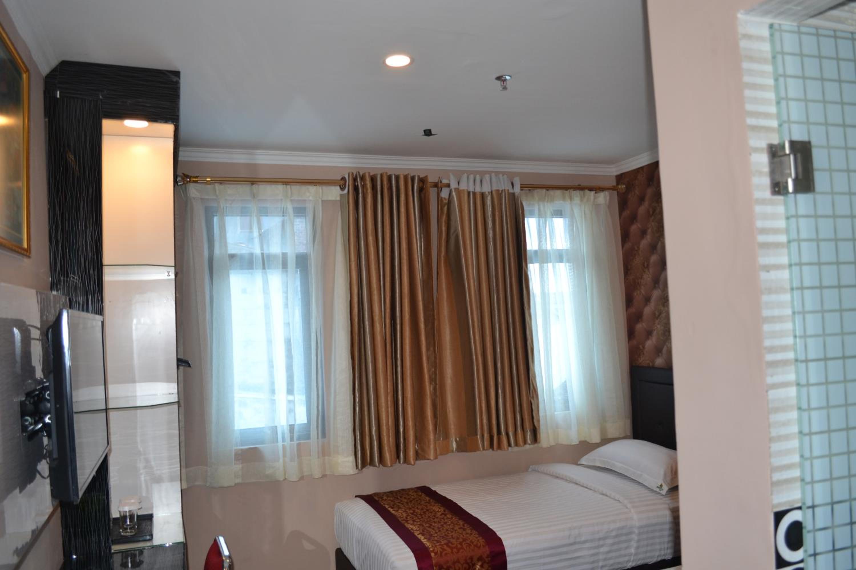 Deluxe Twin Room - Photo 3