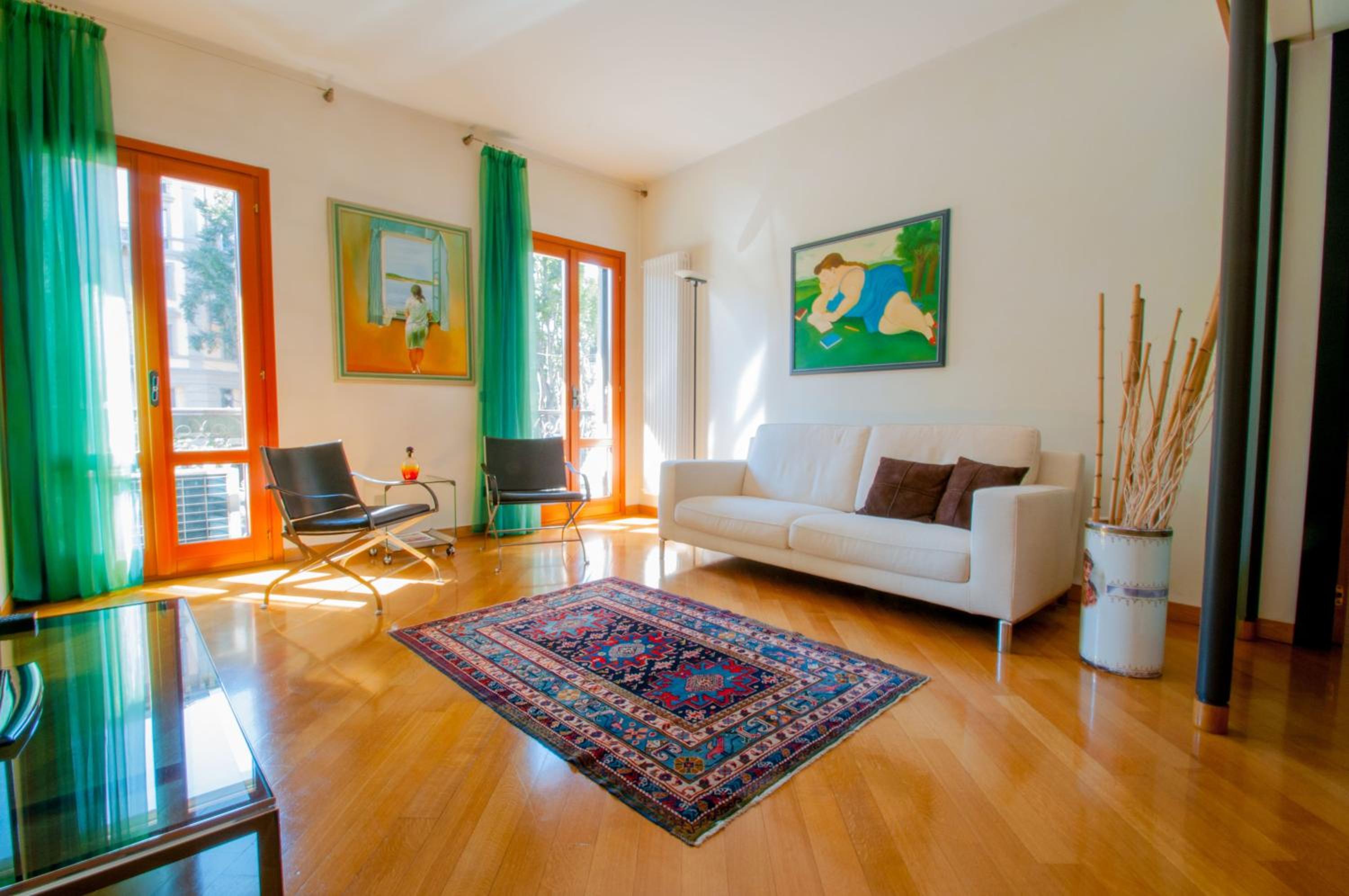 Deluxe Apartment