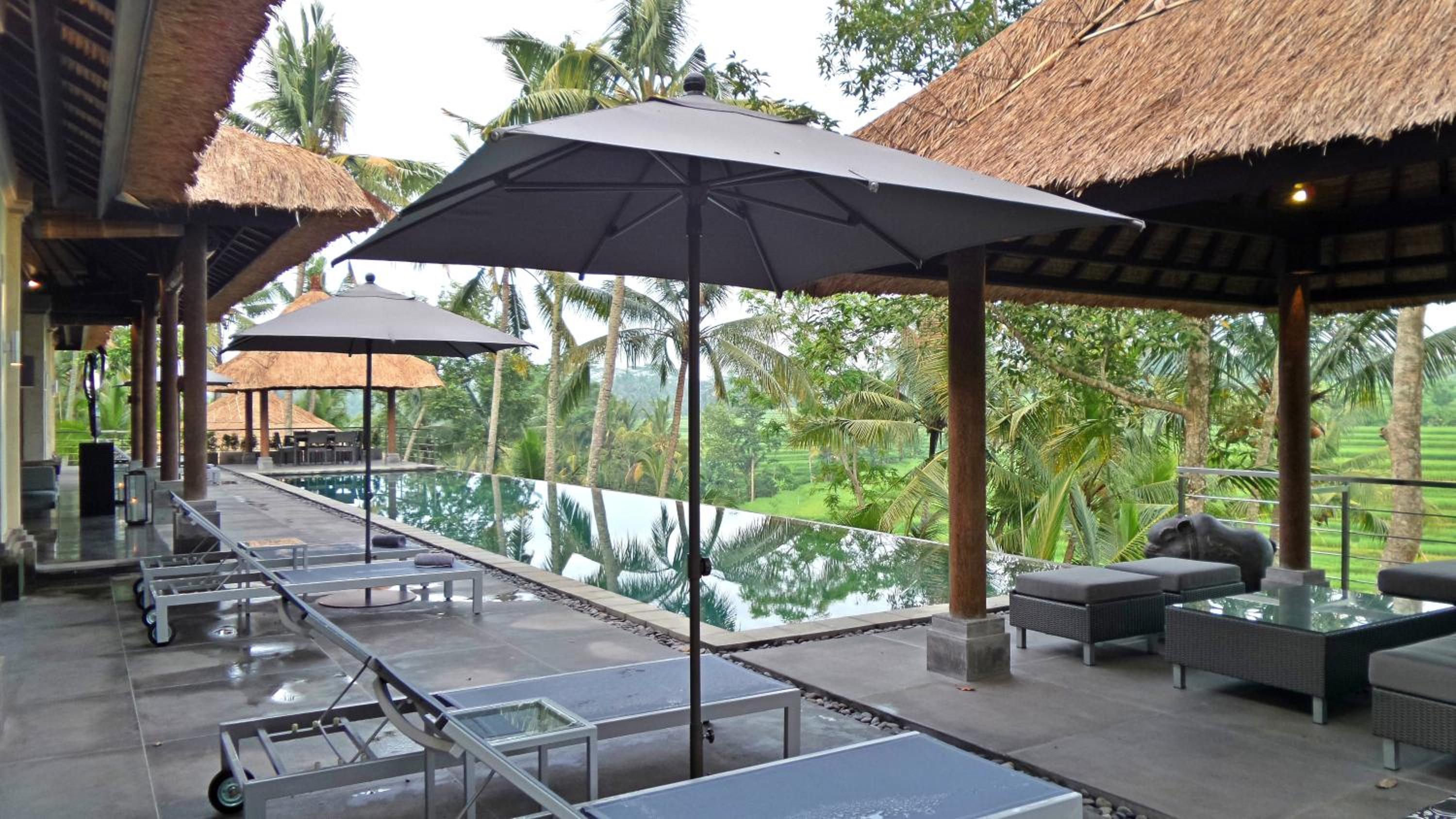 Villa with Private Pool - Photo 15