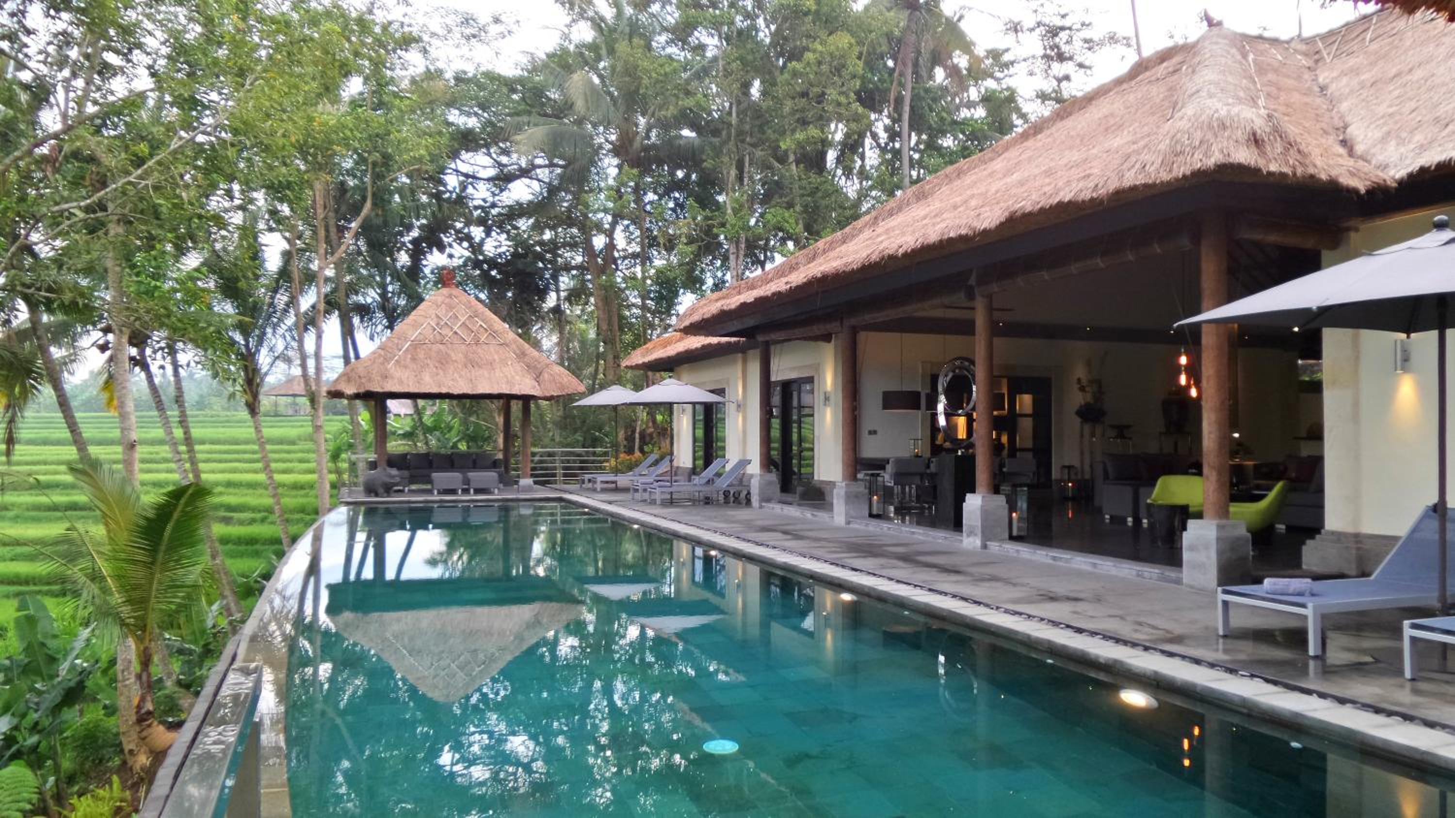 Villa with Private Pool - Photo 31