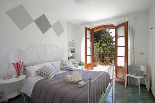 Deluxe Double Room with Sea View photo 3
