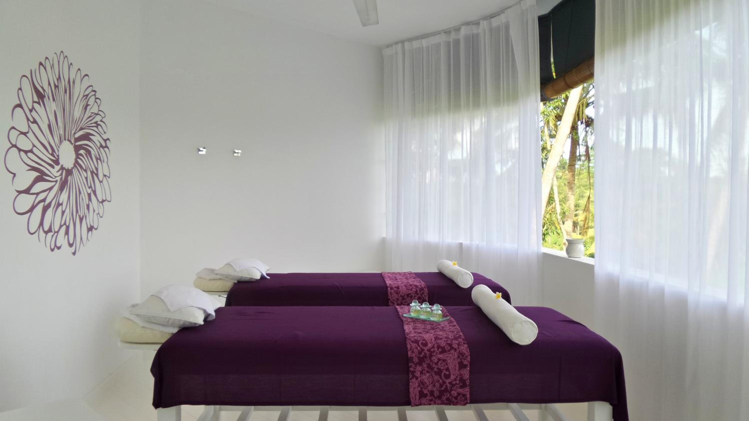 Villa with Private Pool - Photo 19