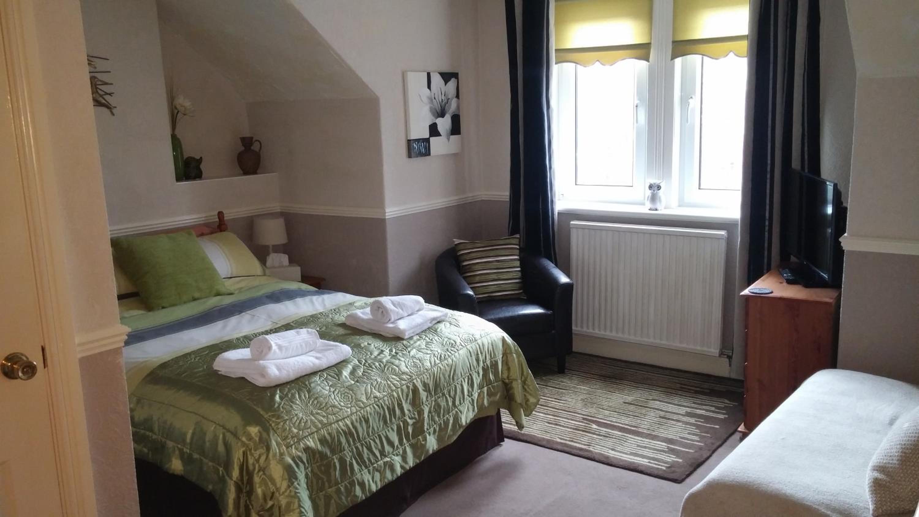 Double Room with Private Bathroom