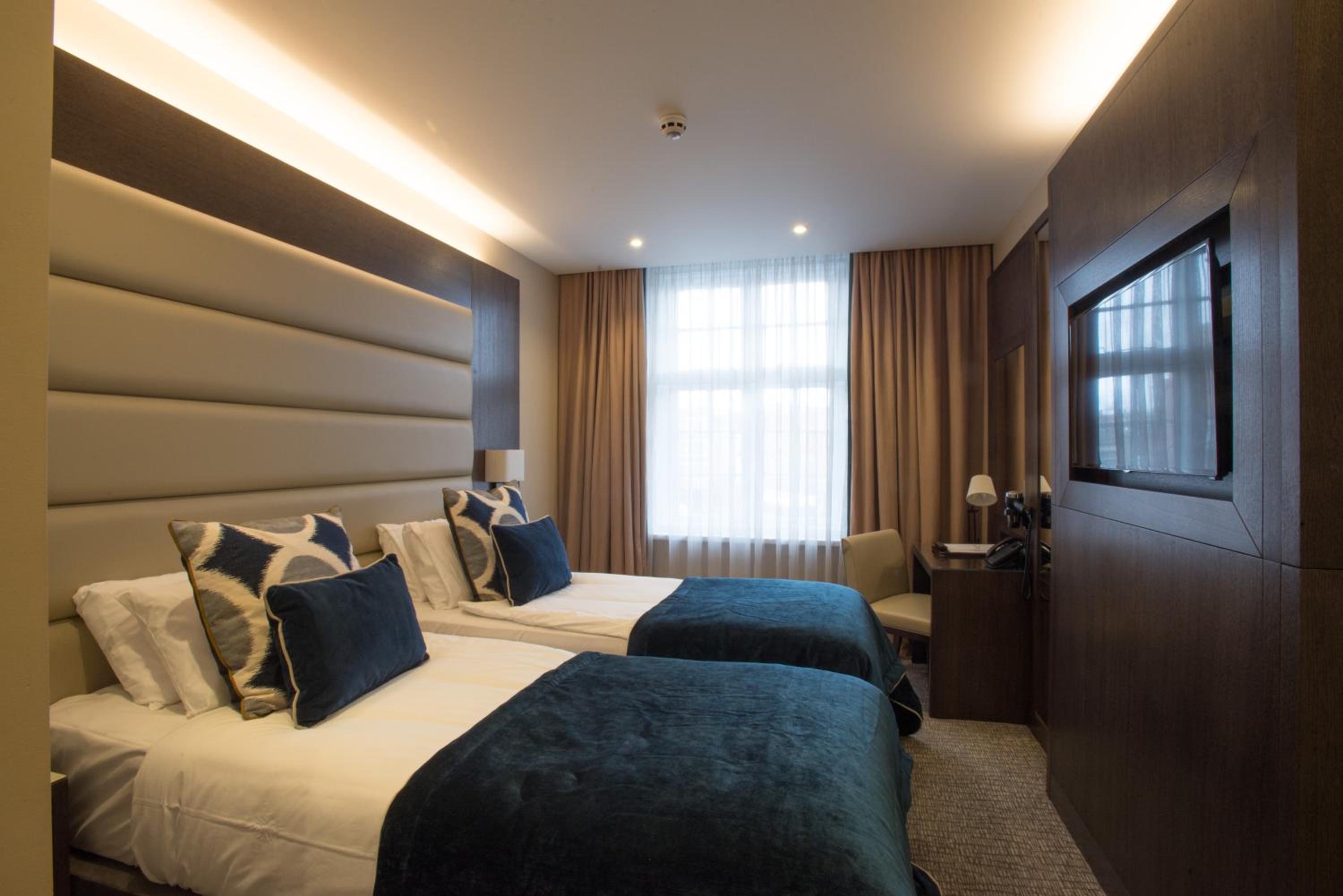 Superior Twin Room photo 2