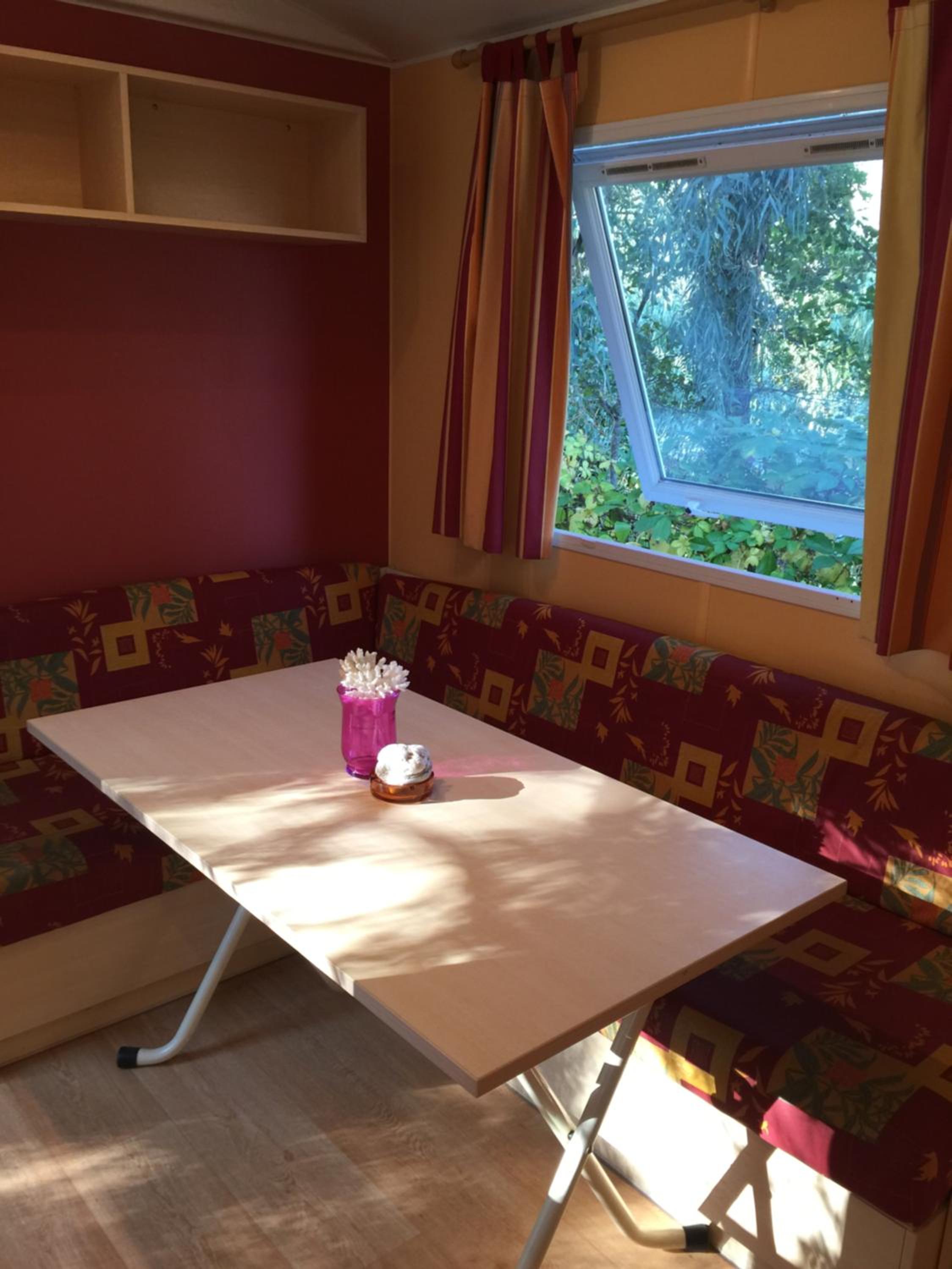 Two-Bedroom Bungalow with Air Conditioning photo 1