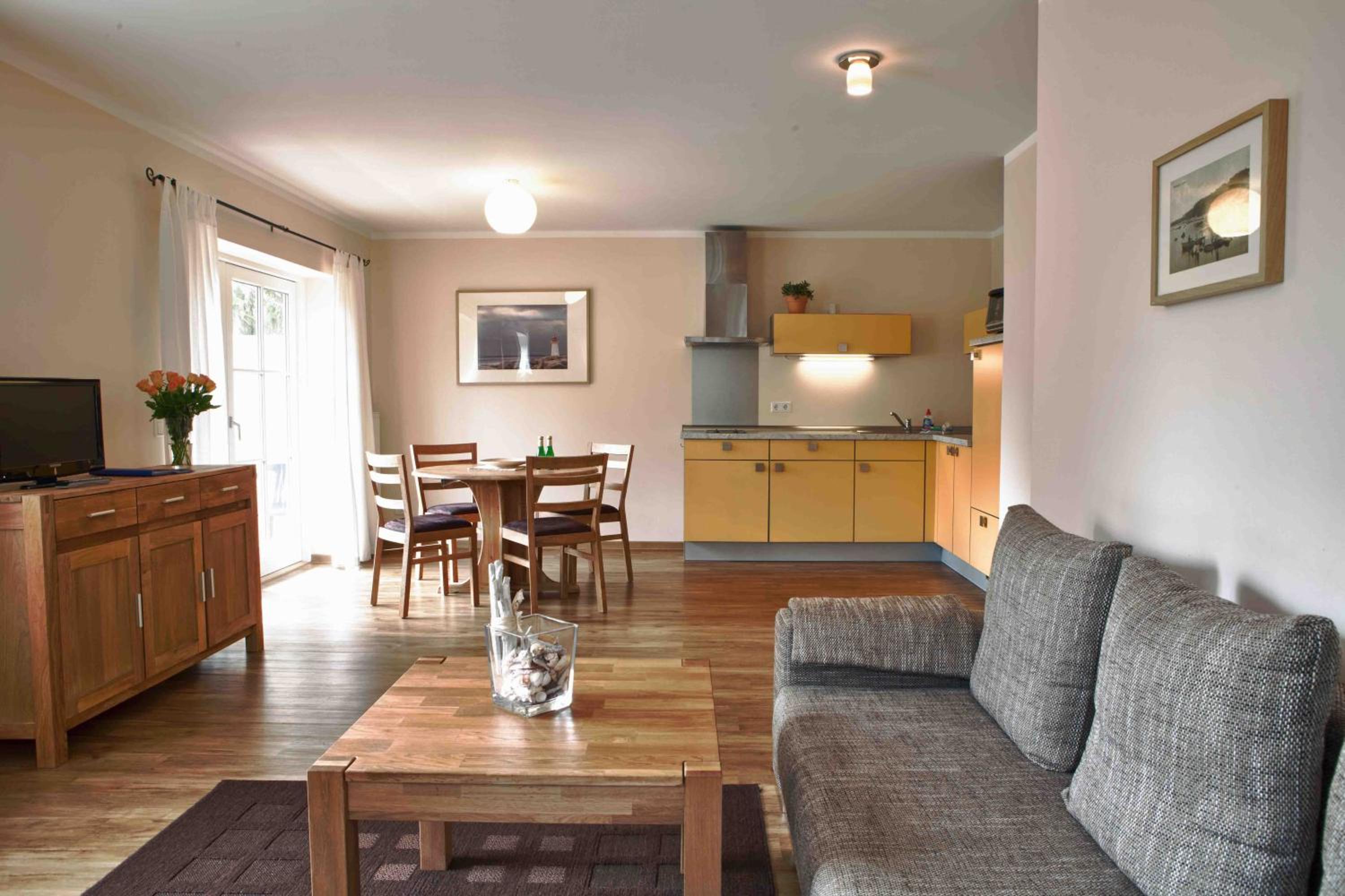 Apartment (2-4 Adults)