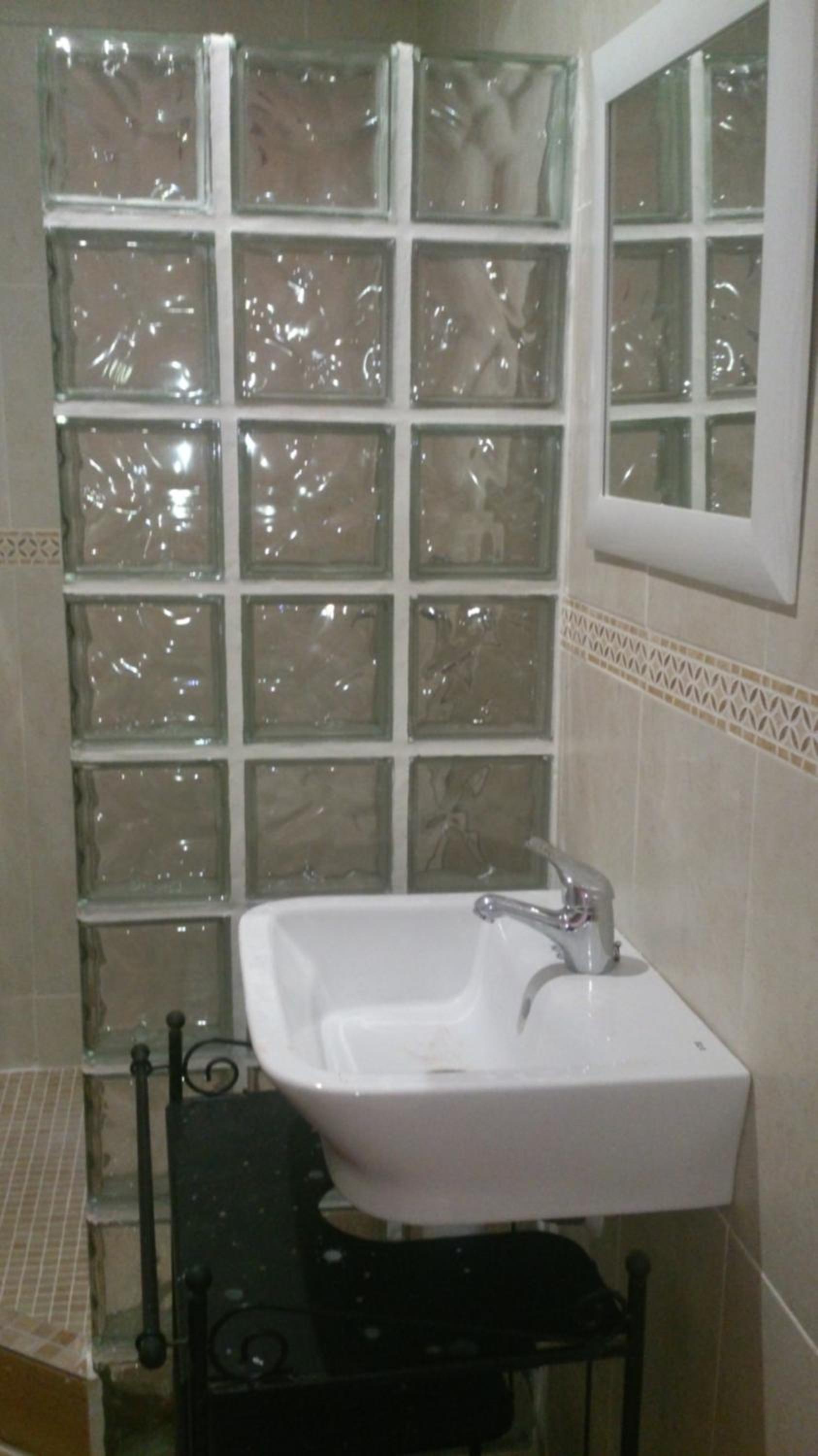 Deluxe Double Room with Two Double Beds - Photo 6