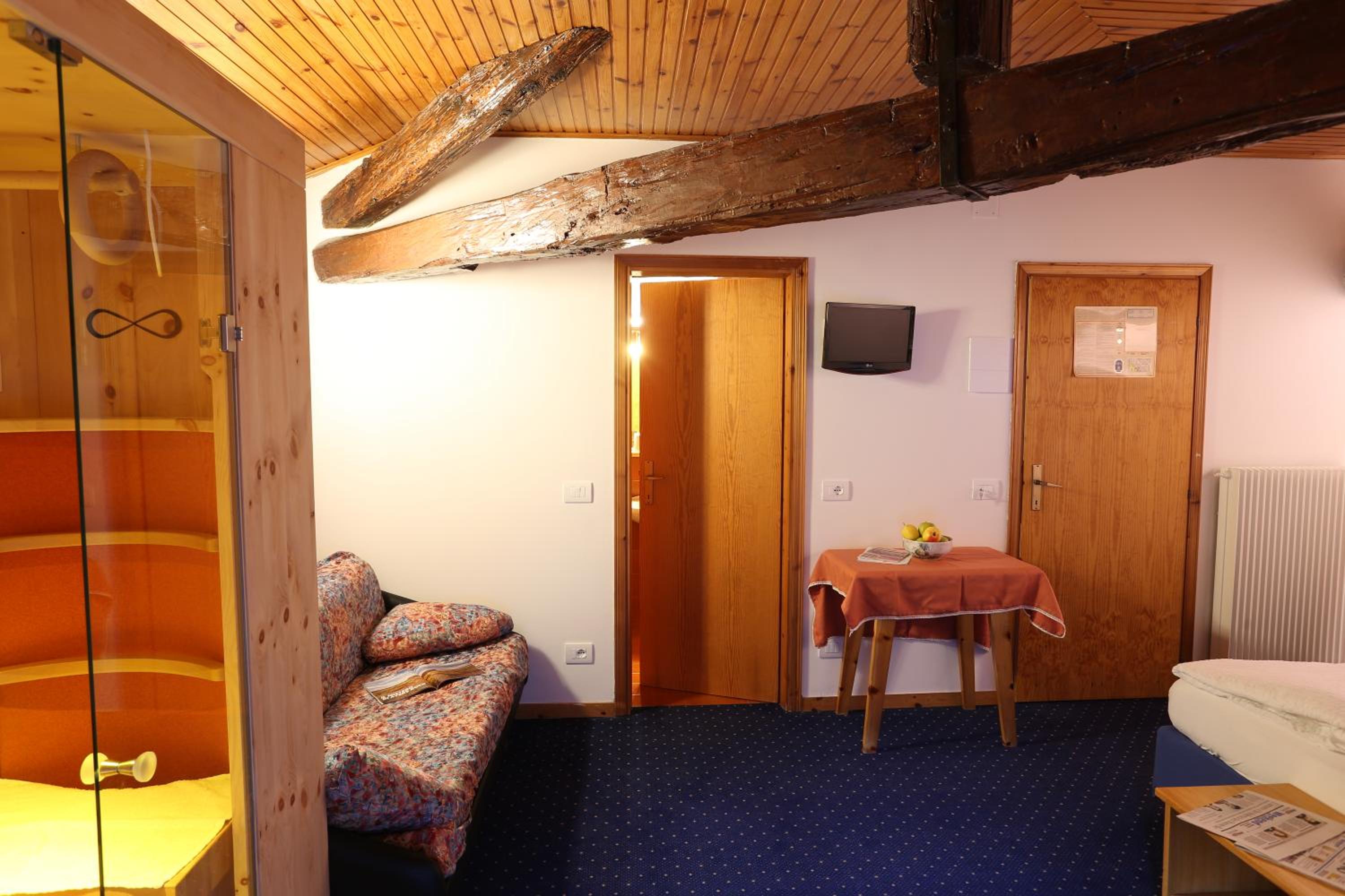 Junior Suite with Sauna