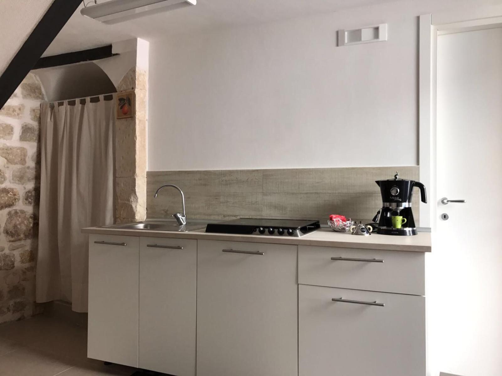 One-Bedroom House photo 2