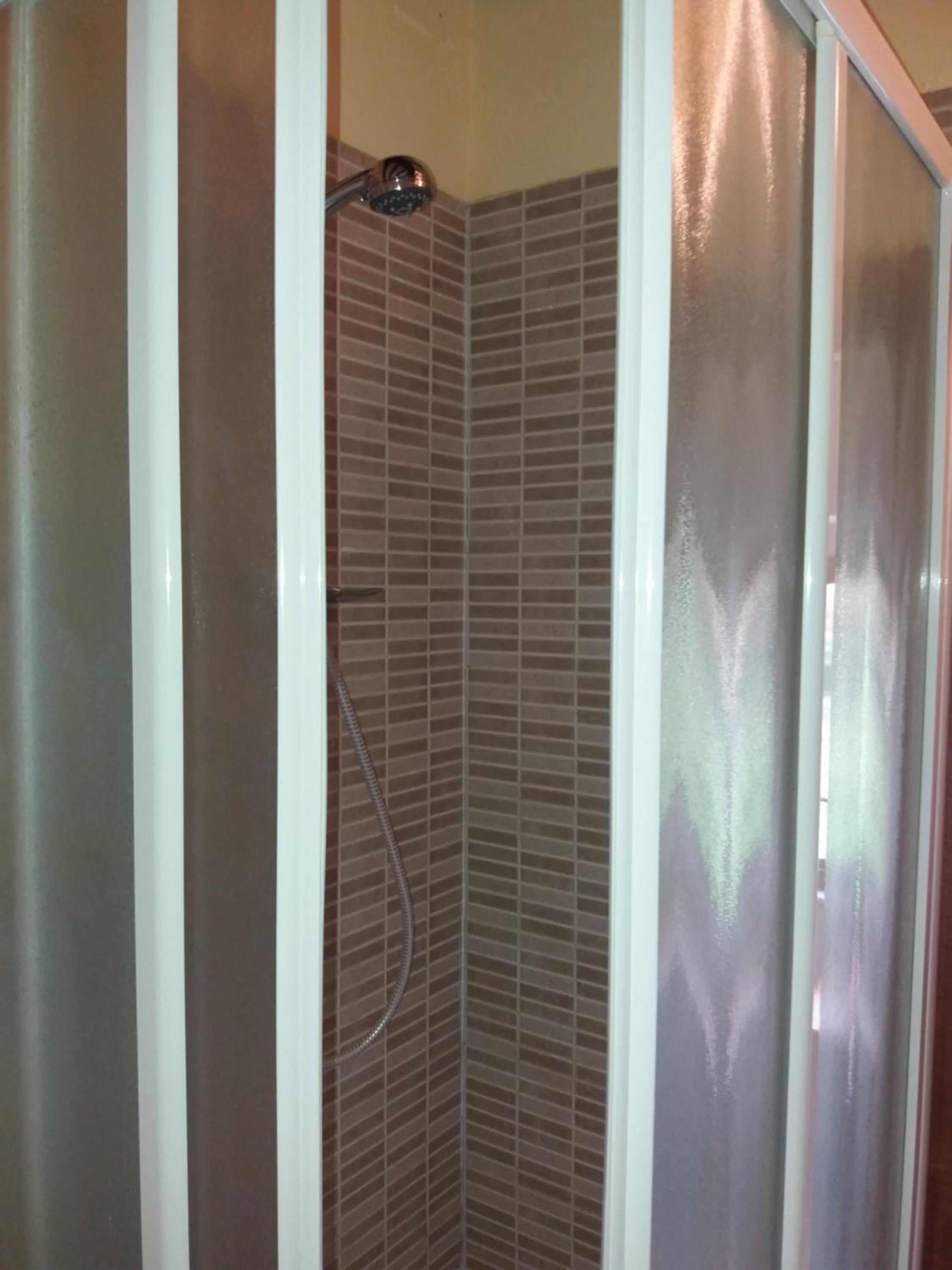 Double or Twin Room - Photo 5