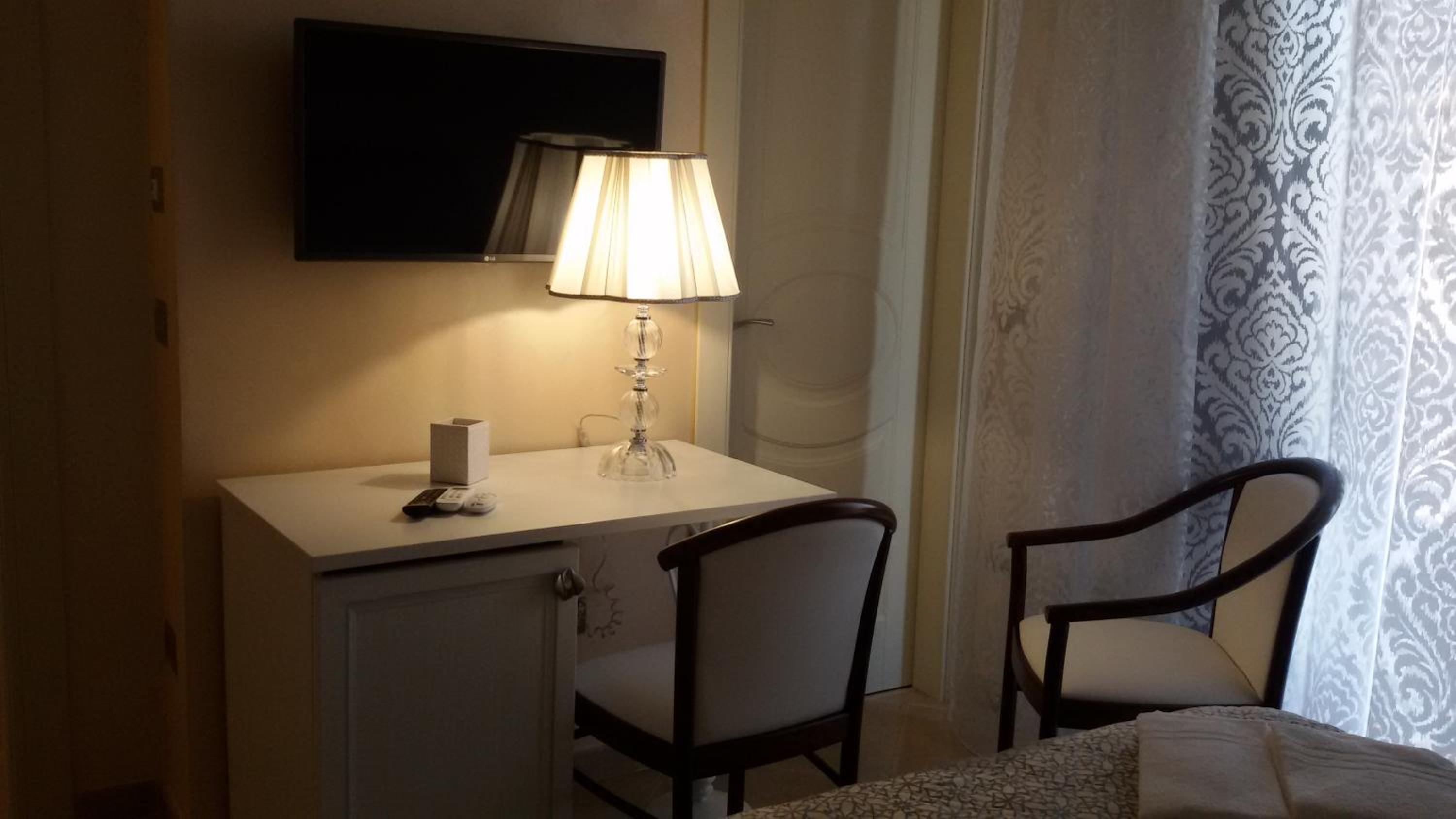 Deluxe Double Room with Terrace photo 1