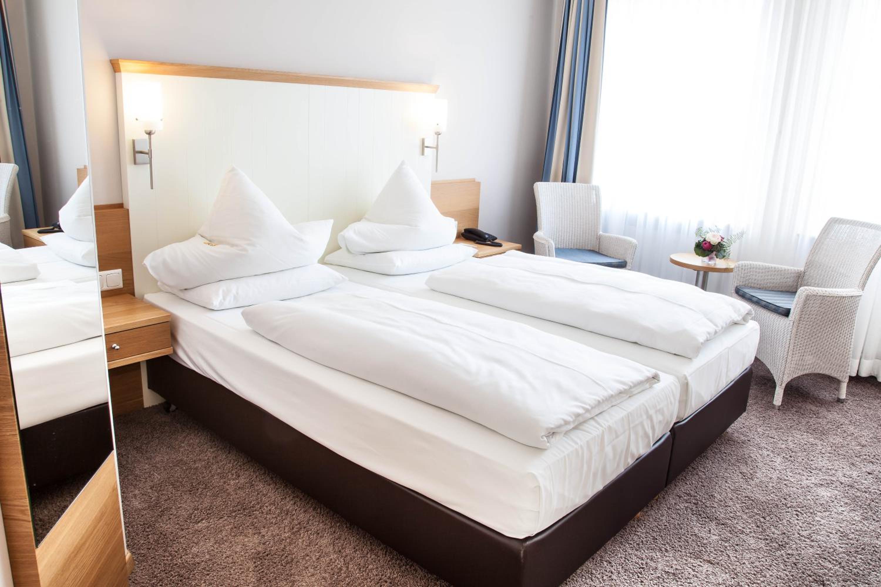 Deluxe Room - Photo 4