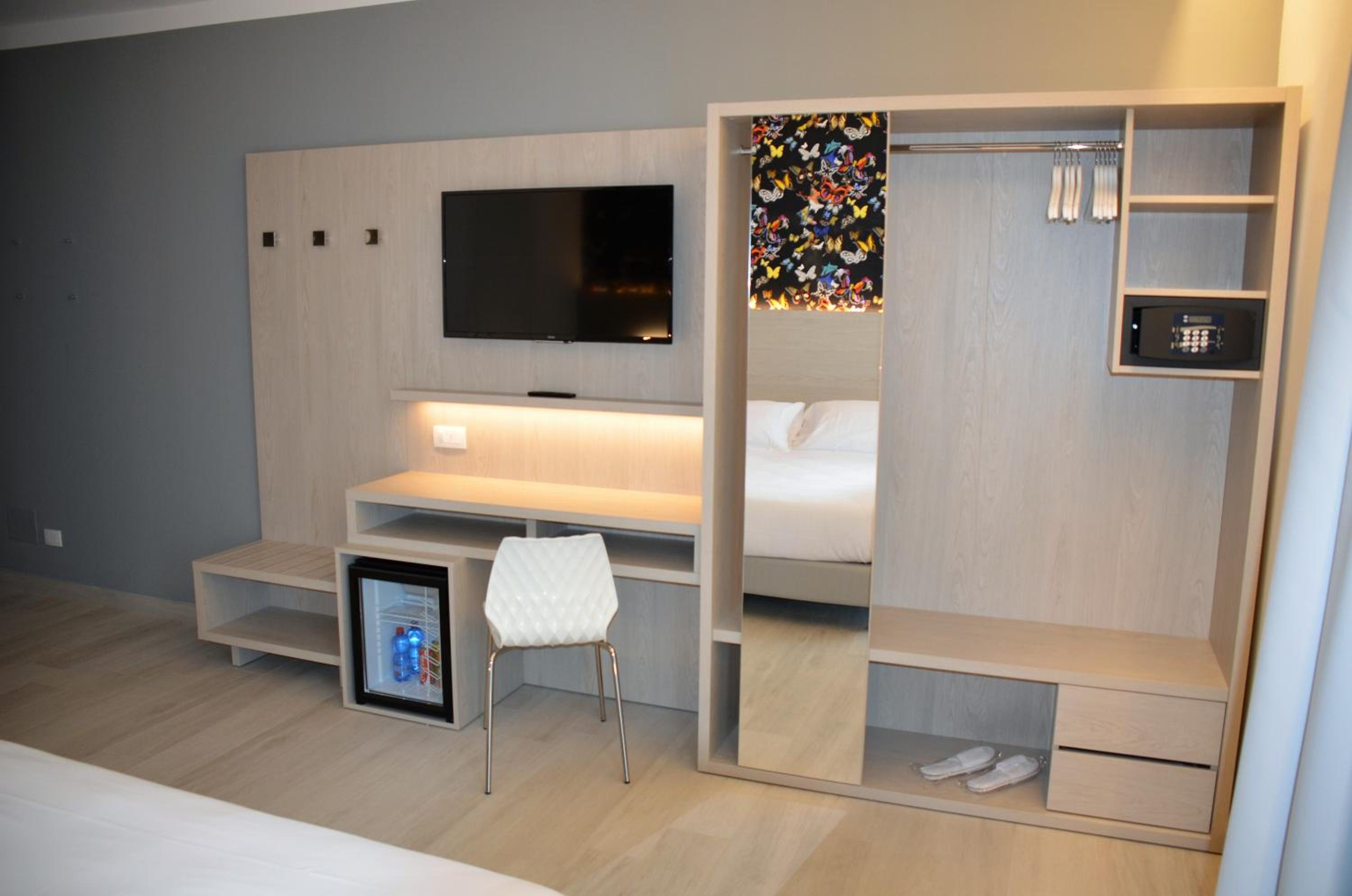 Double or Twin Room - Photo 1