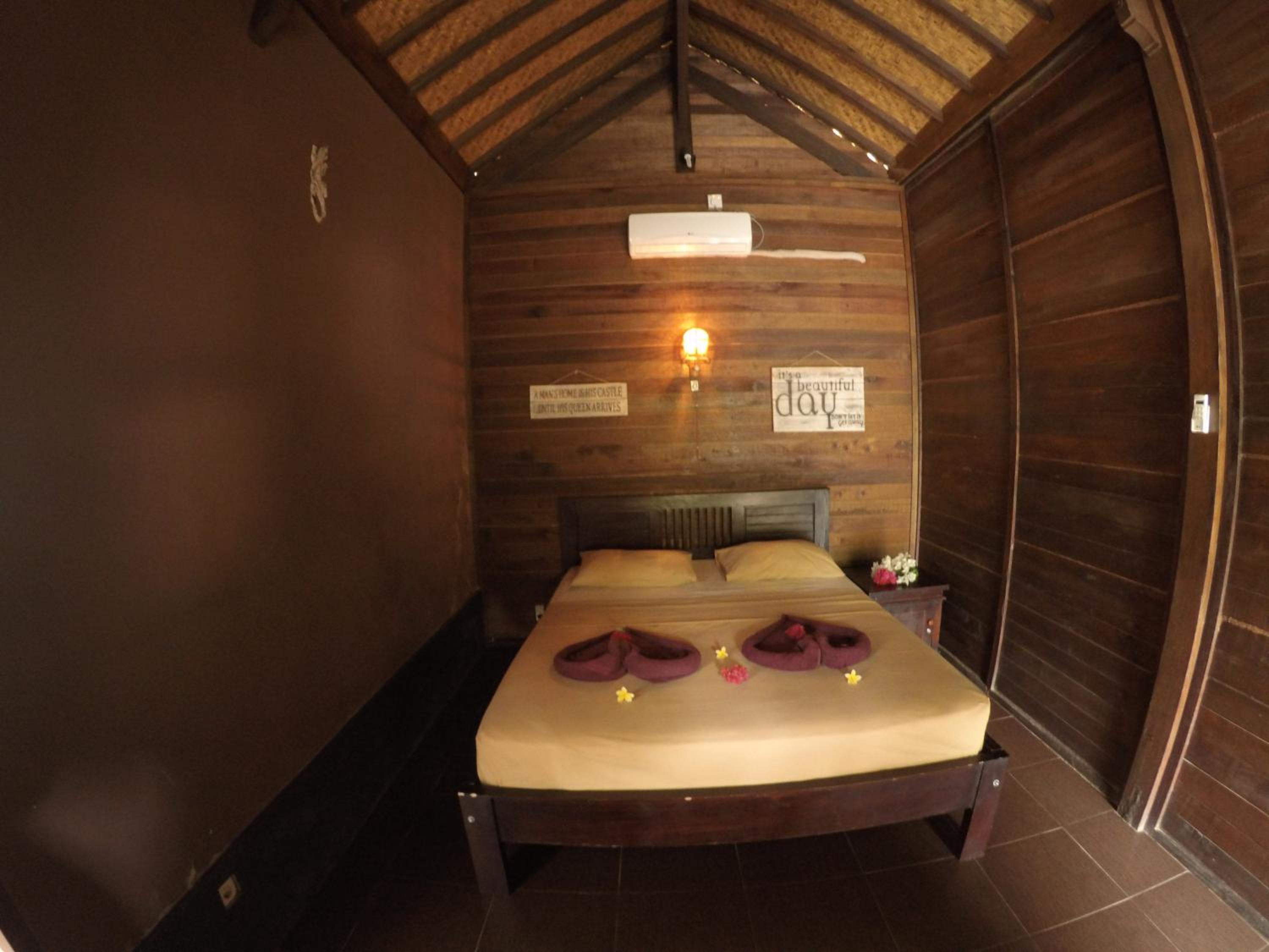 Standard Double or Twin Room photo 1