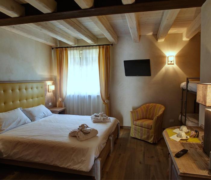Deluxe Double Room - Photo 1