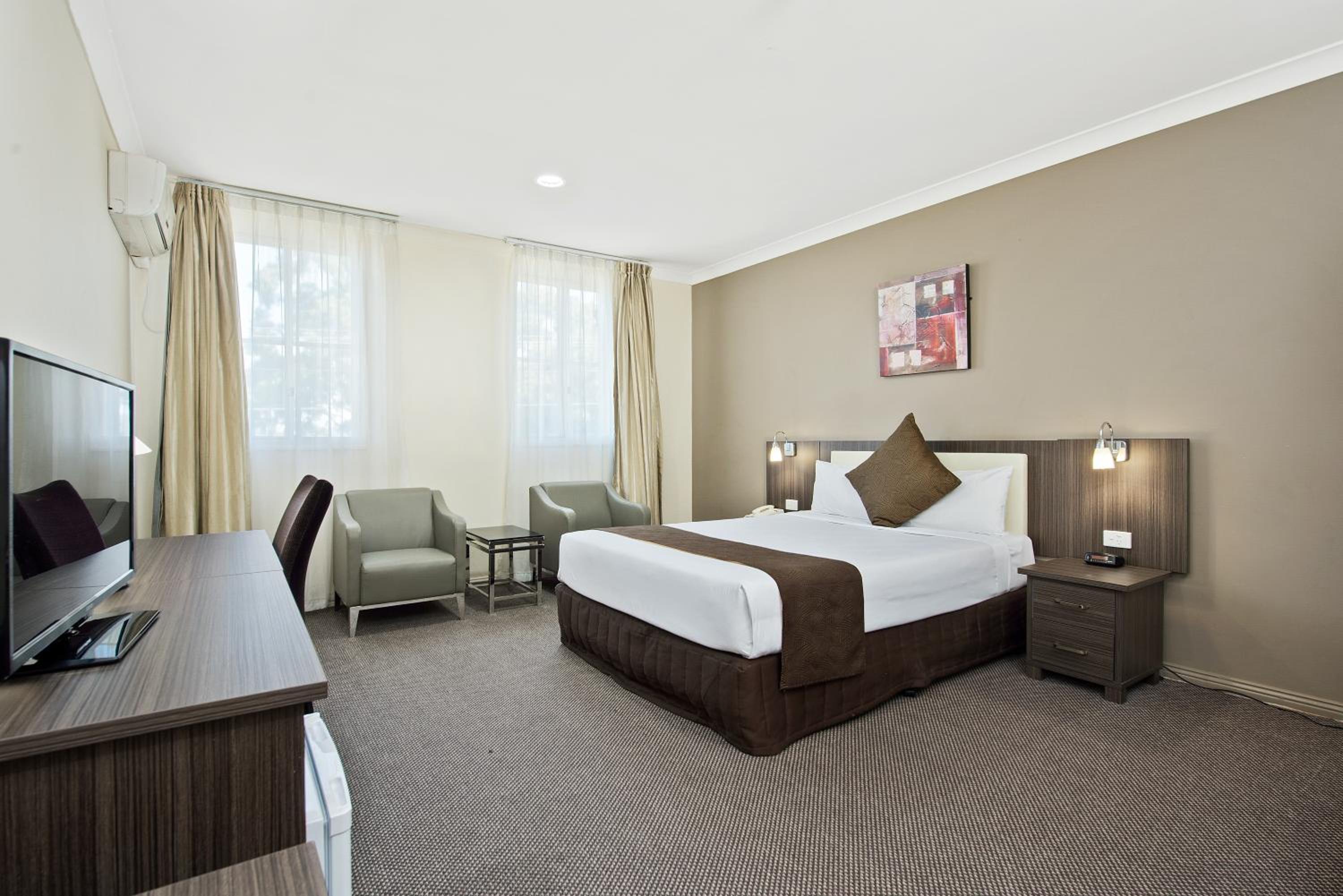 Executive Queen Room - Non-Smoking - Photo 1