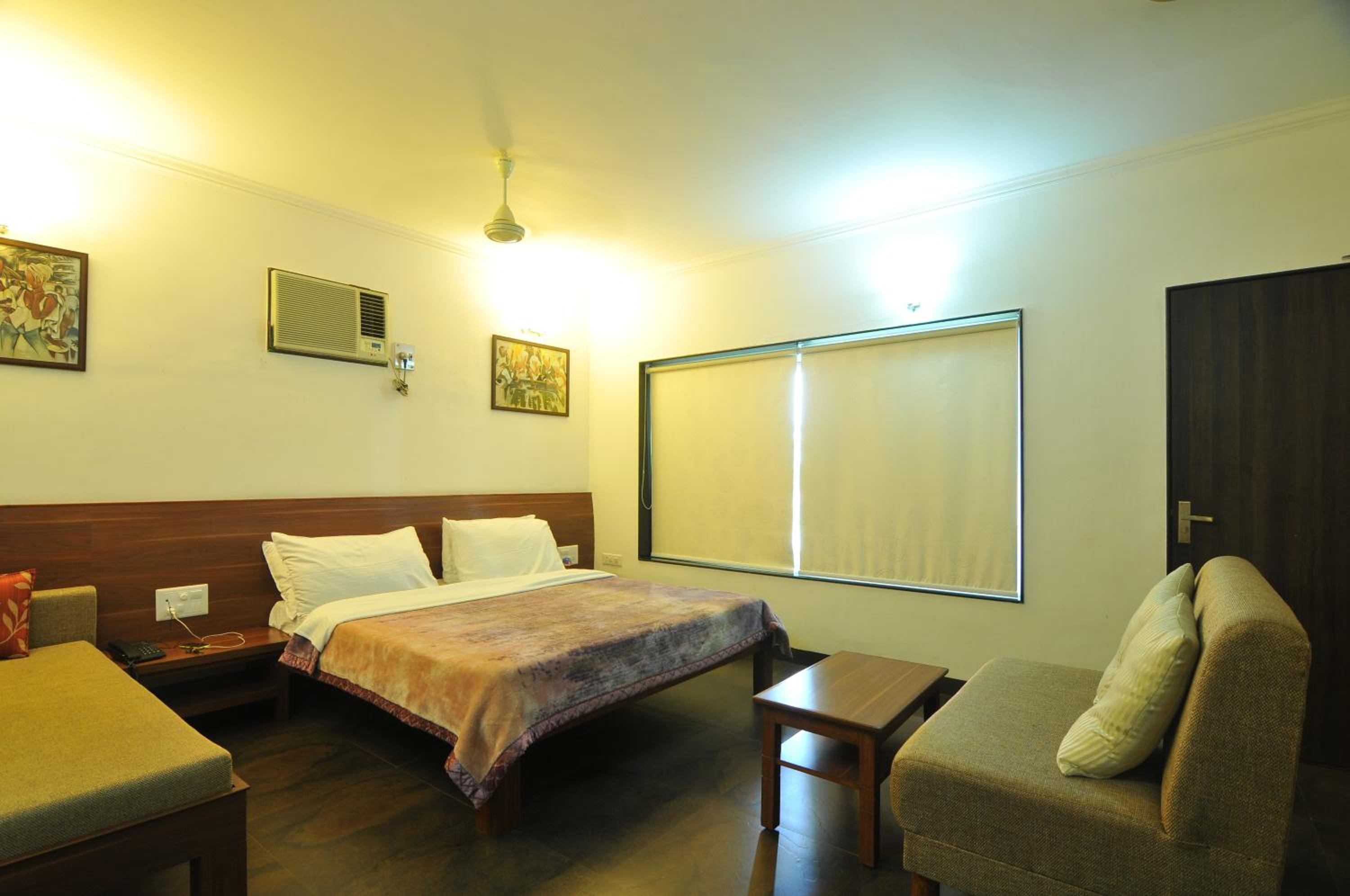 Deluxe Double Room photo 3