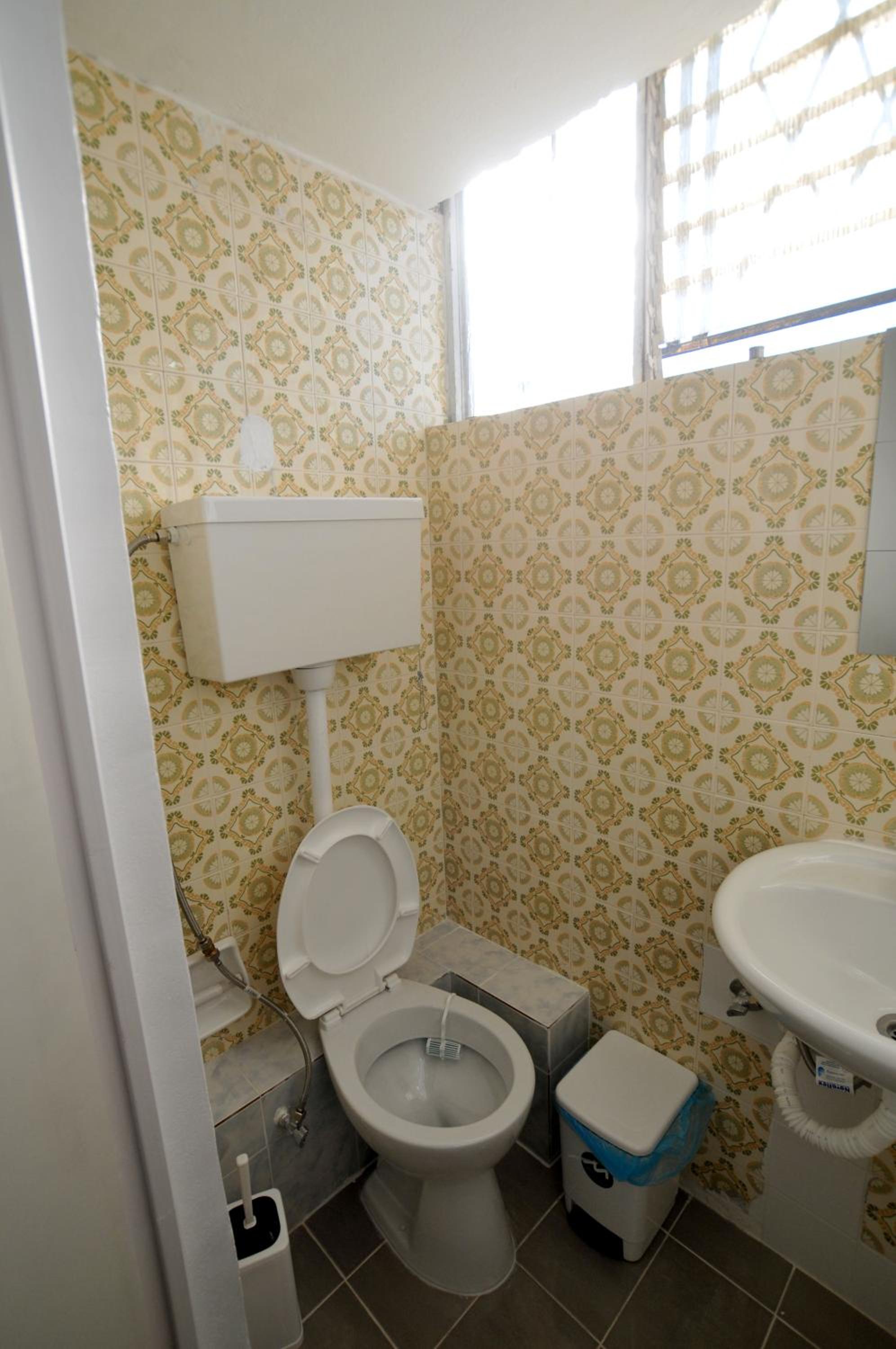Twin Room with Balcony - Photo 3