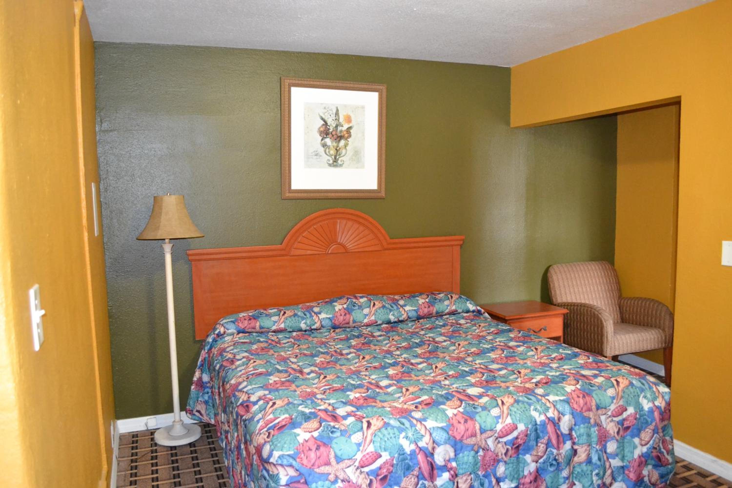 Three-Bedroom Suite - Photo 1