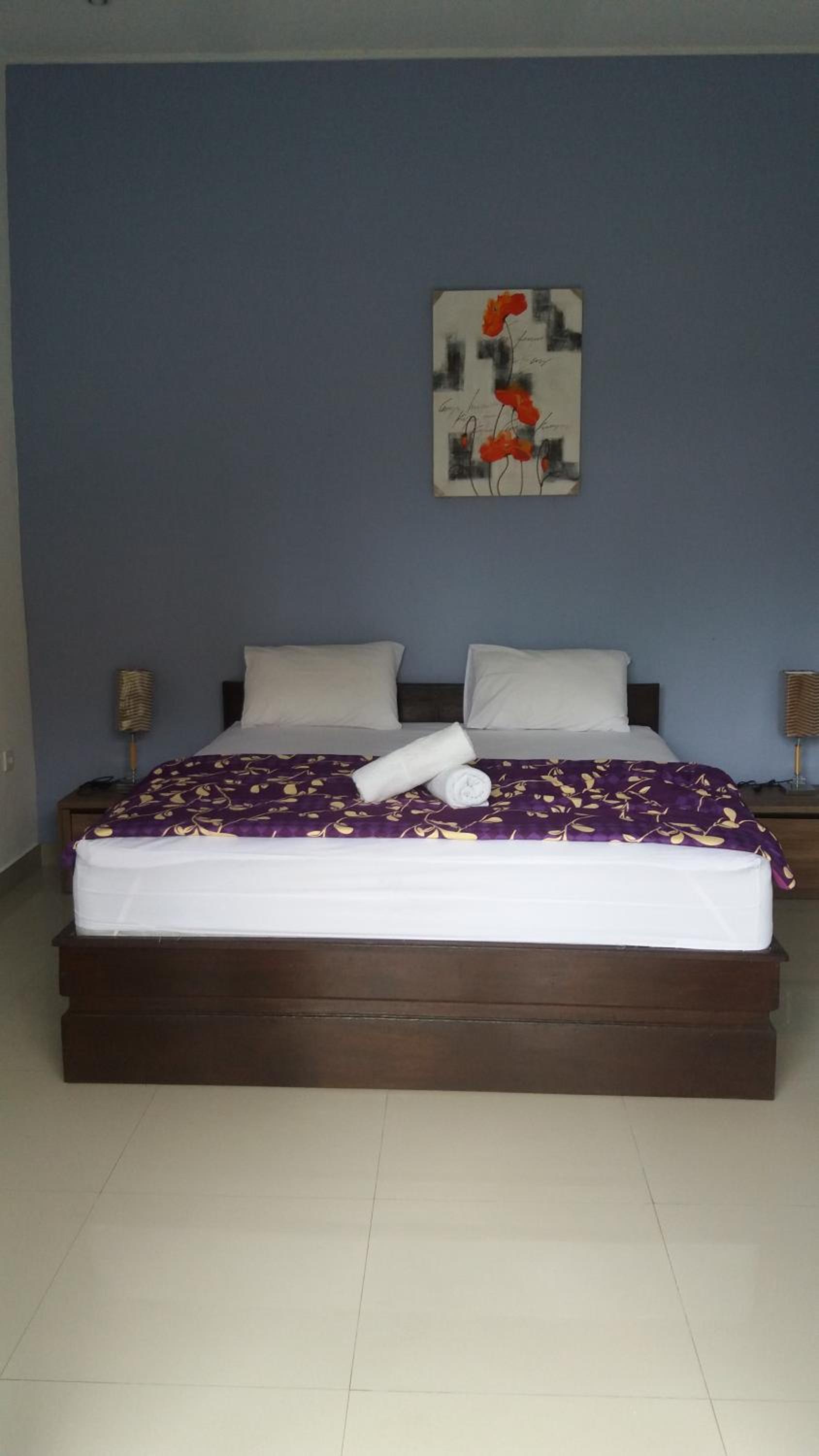 Budget Double Room - Photo 11
