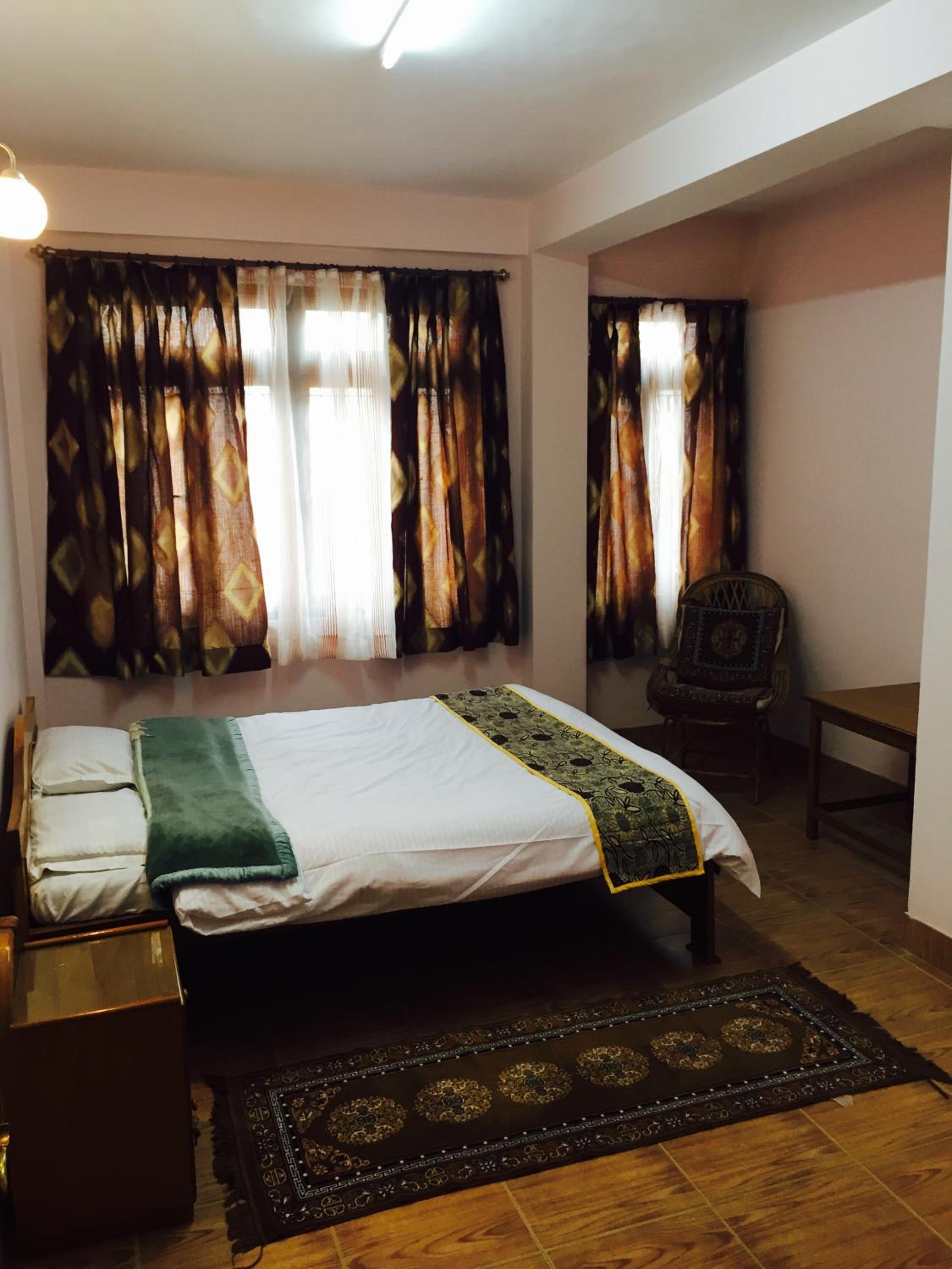 Two-Bedroom Apartment - Photo 4