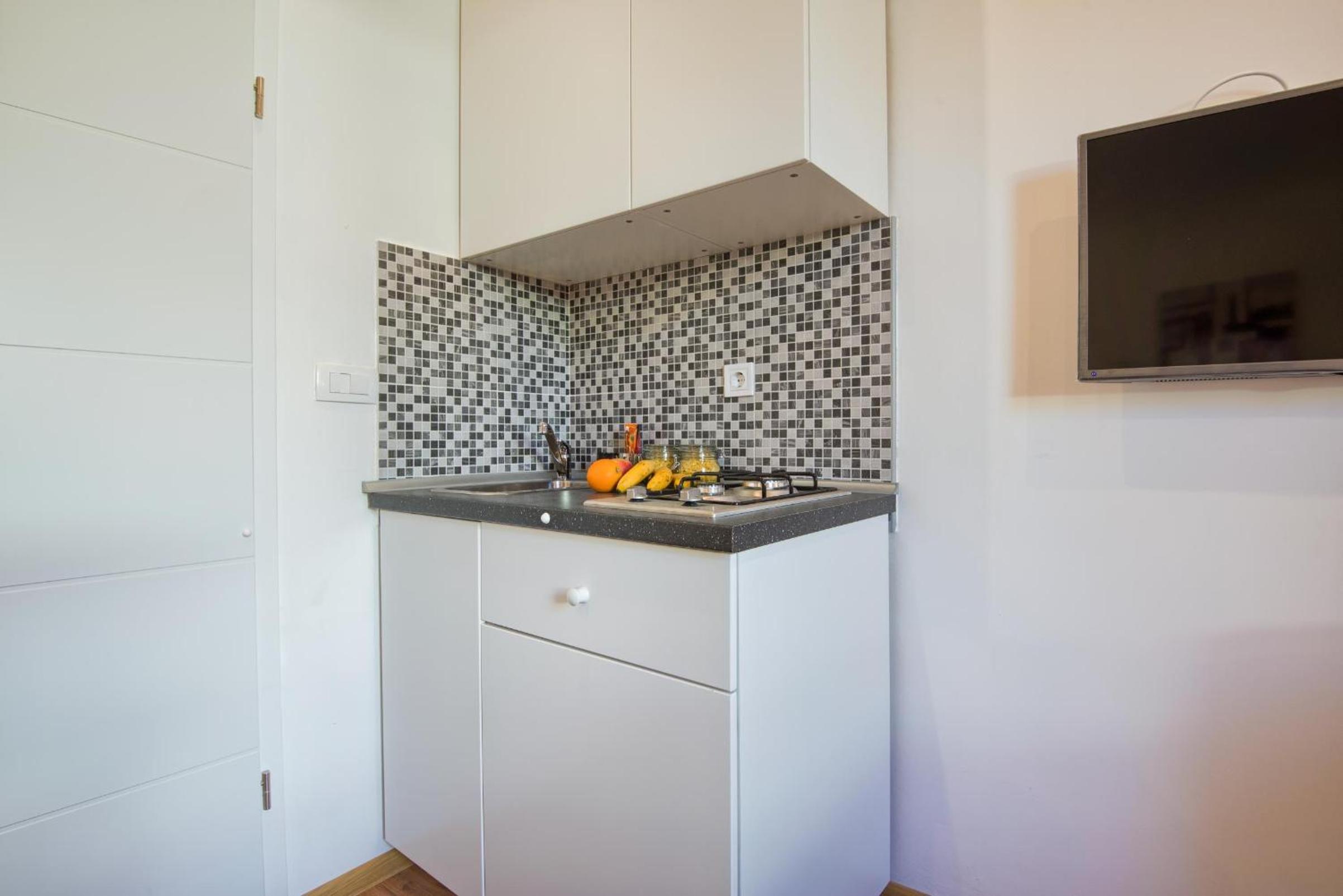 Studio (2 Adults) with City View photo 3