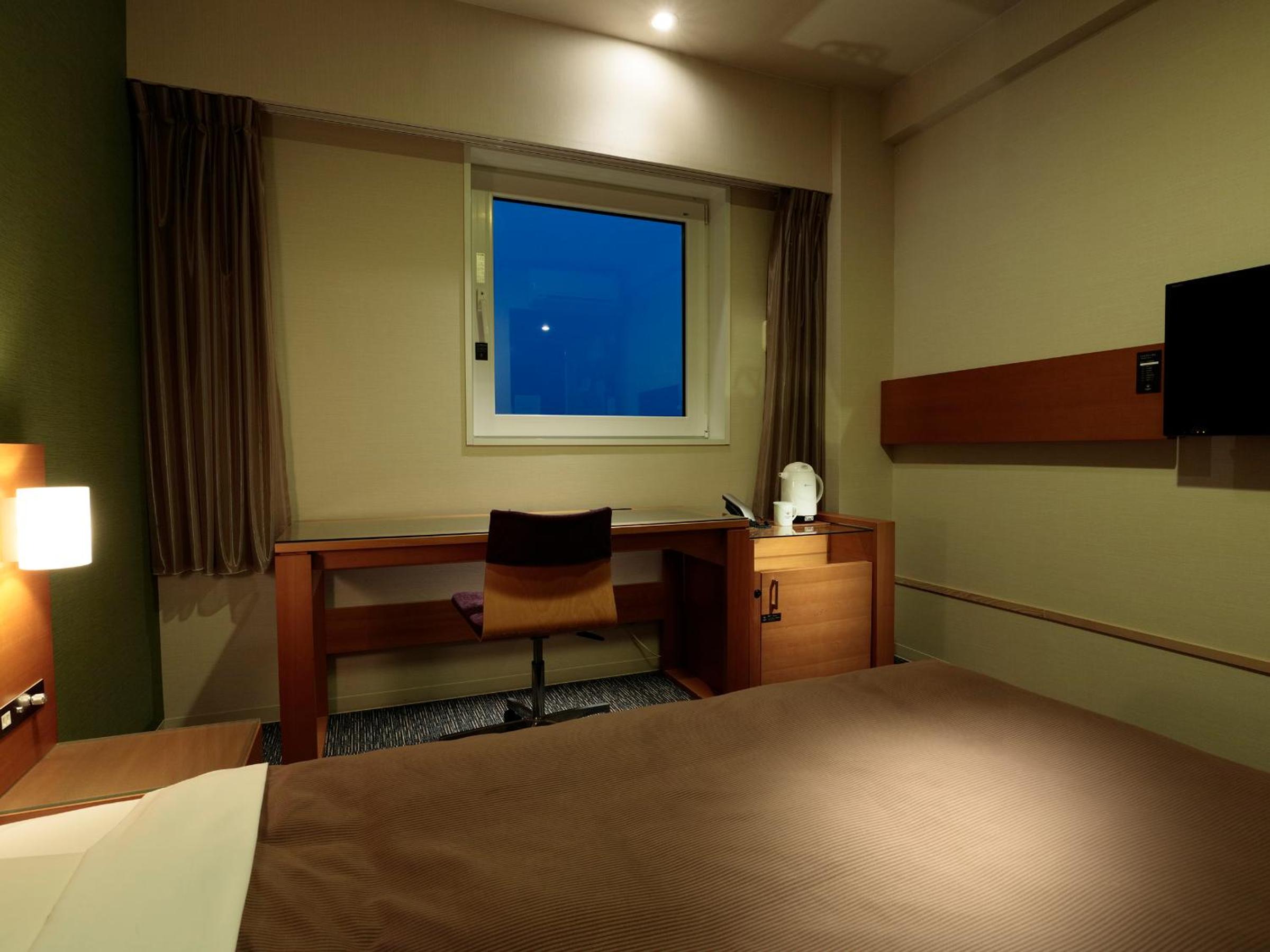 Double Room with Small Double Bed - Non-Smoking - Photo 6