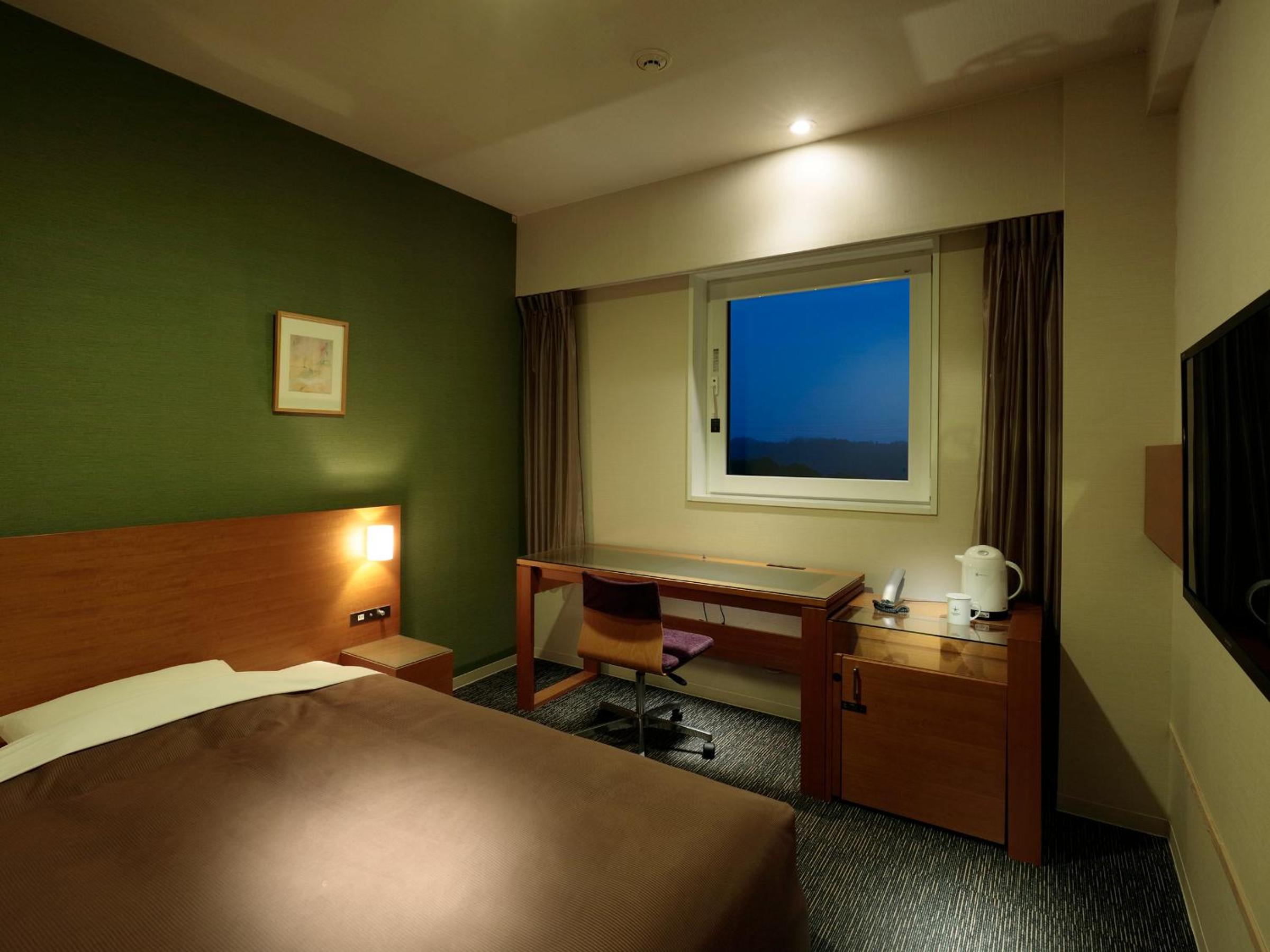 Double Room with Small Double Bed - Non-Smoking - Photo 1