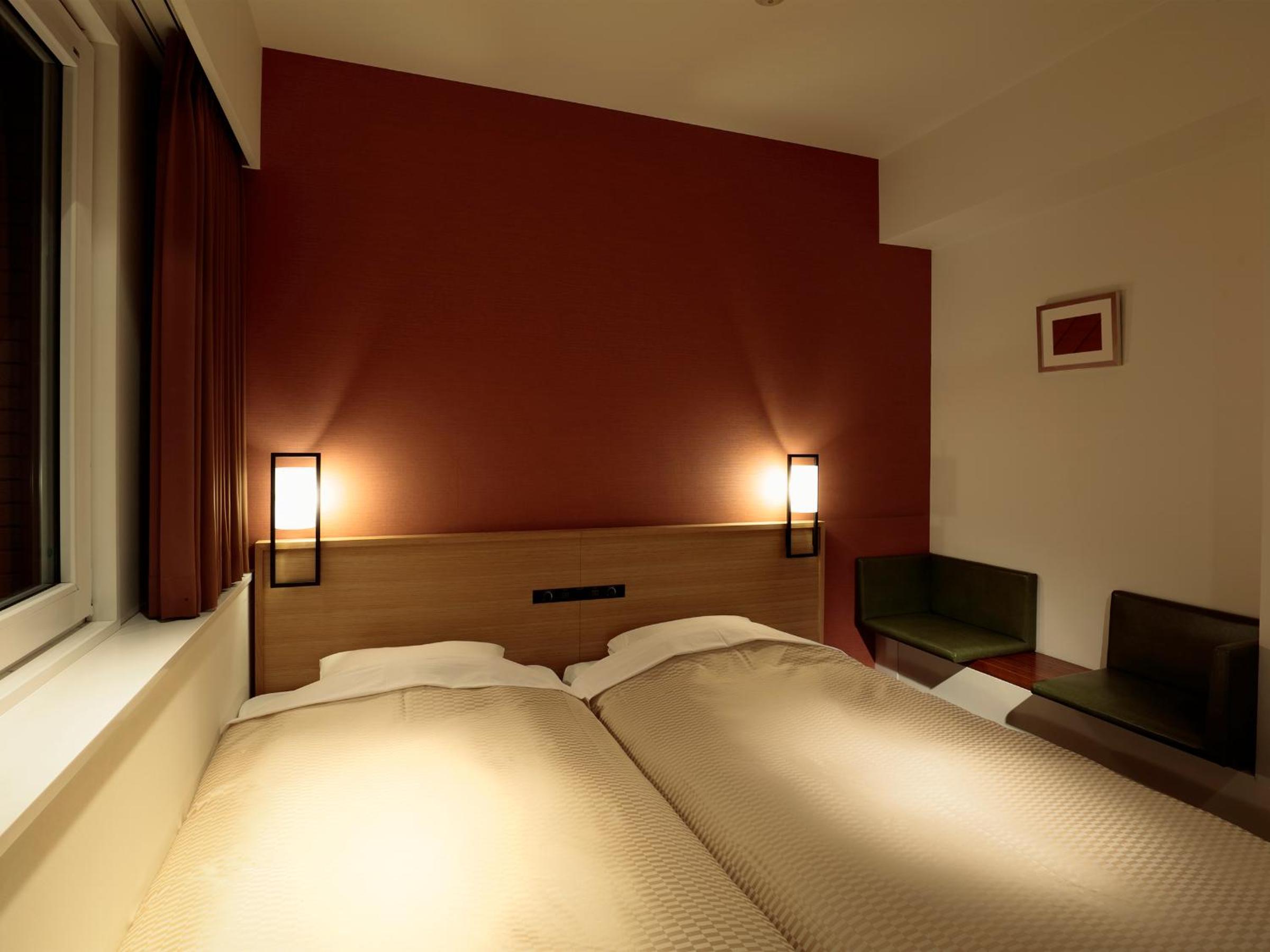 Twin Room - Smoking - Photo 5