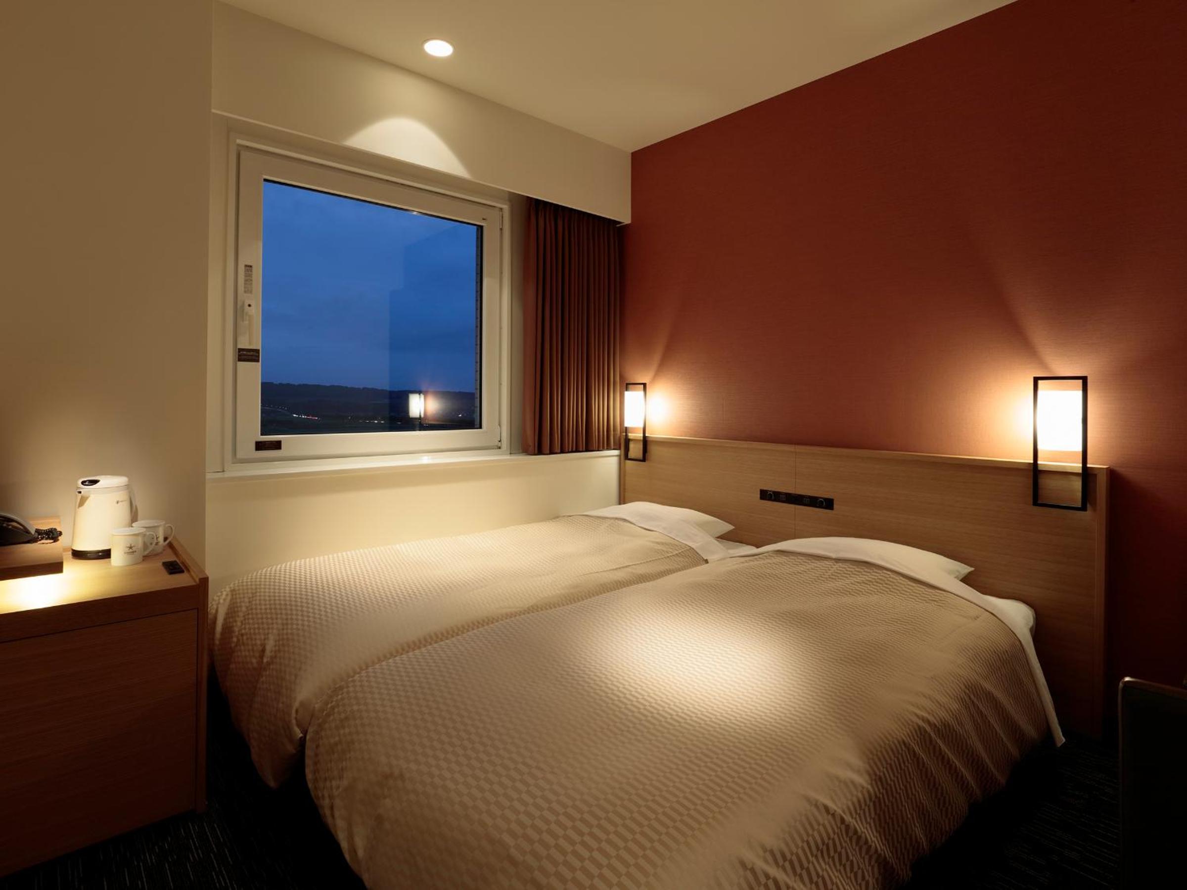 Twin Room - Smoking - Photo 3