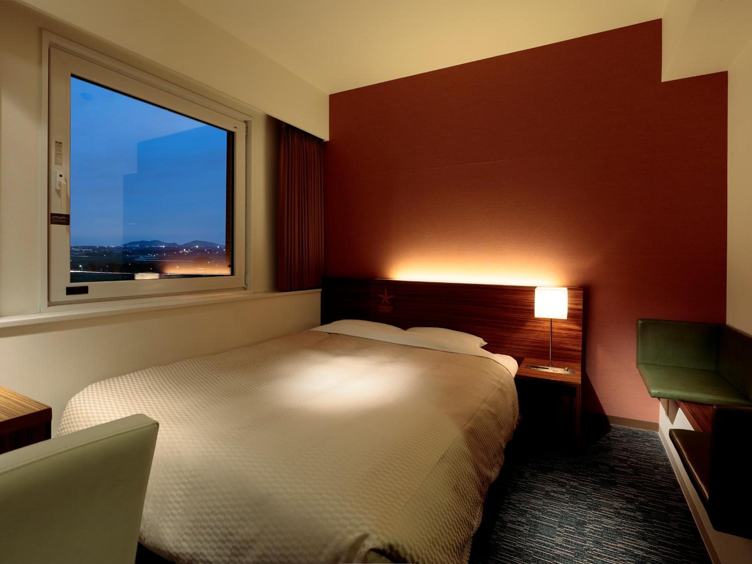 Queen Room - Non-Smoking - Photo 2