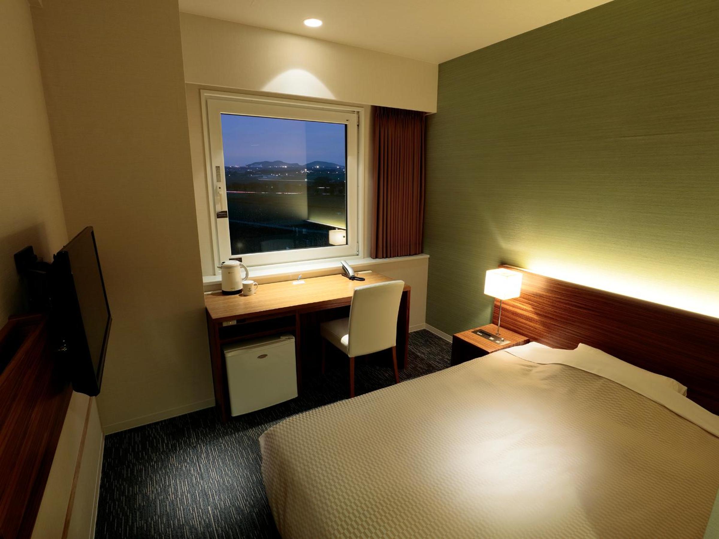 Standard Double Room - Non-Smoking - Photo 11