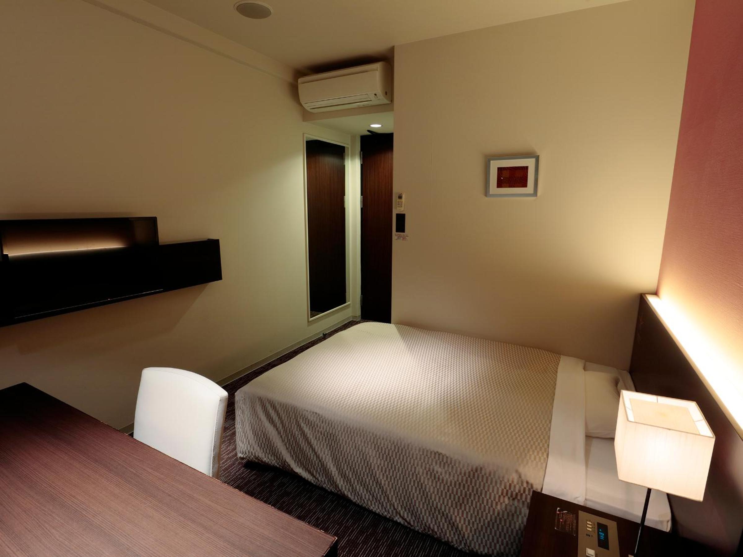 Standard Double Room - Non-Smoking - Photo 6