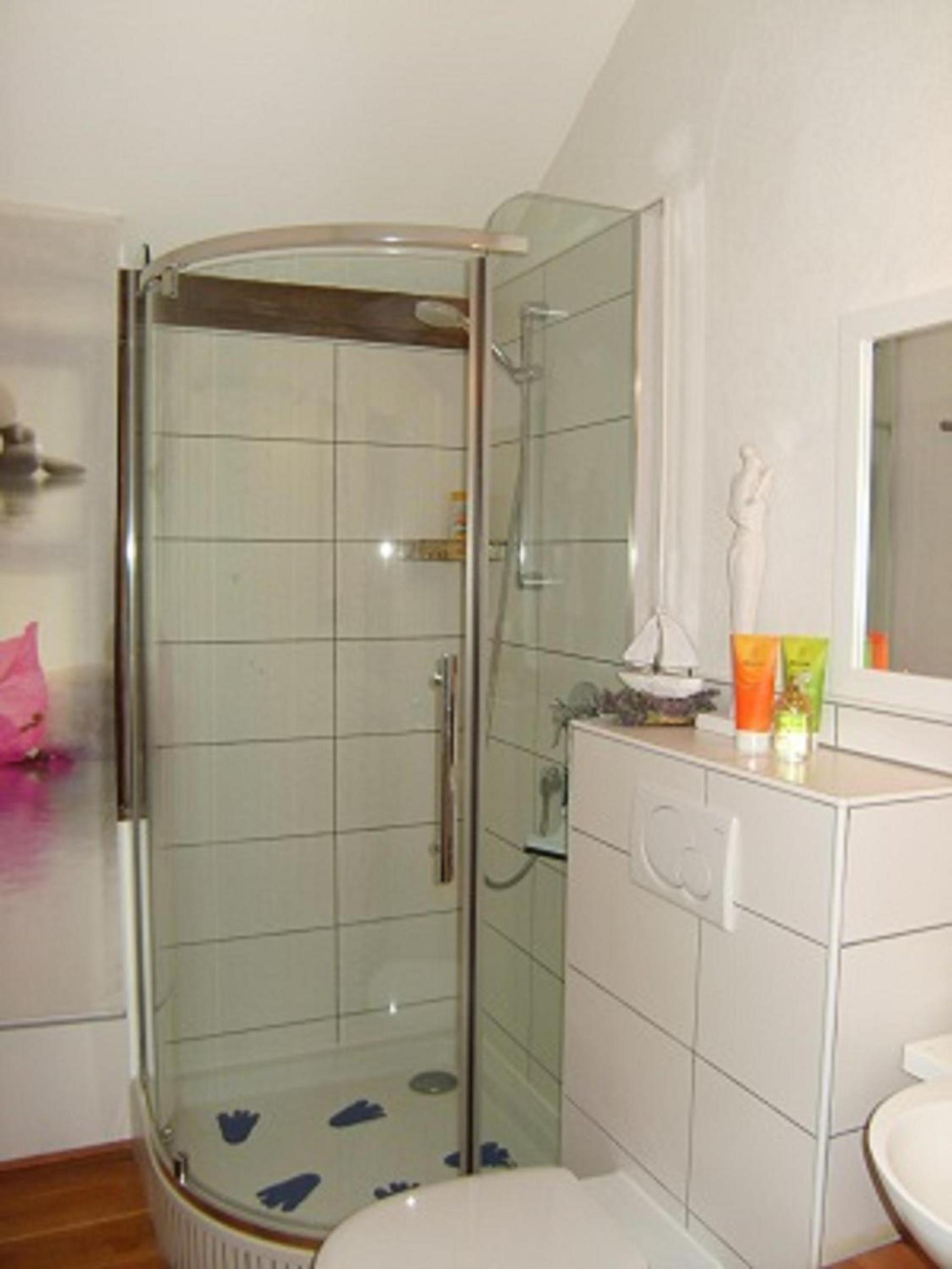 Double Room with Private External Bathroom - Photo 5