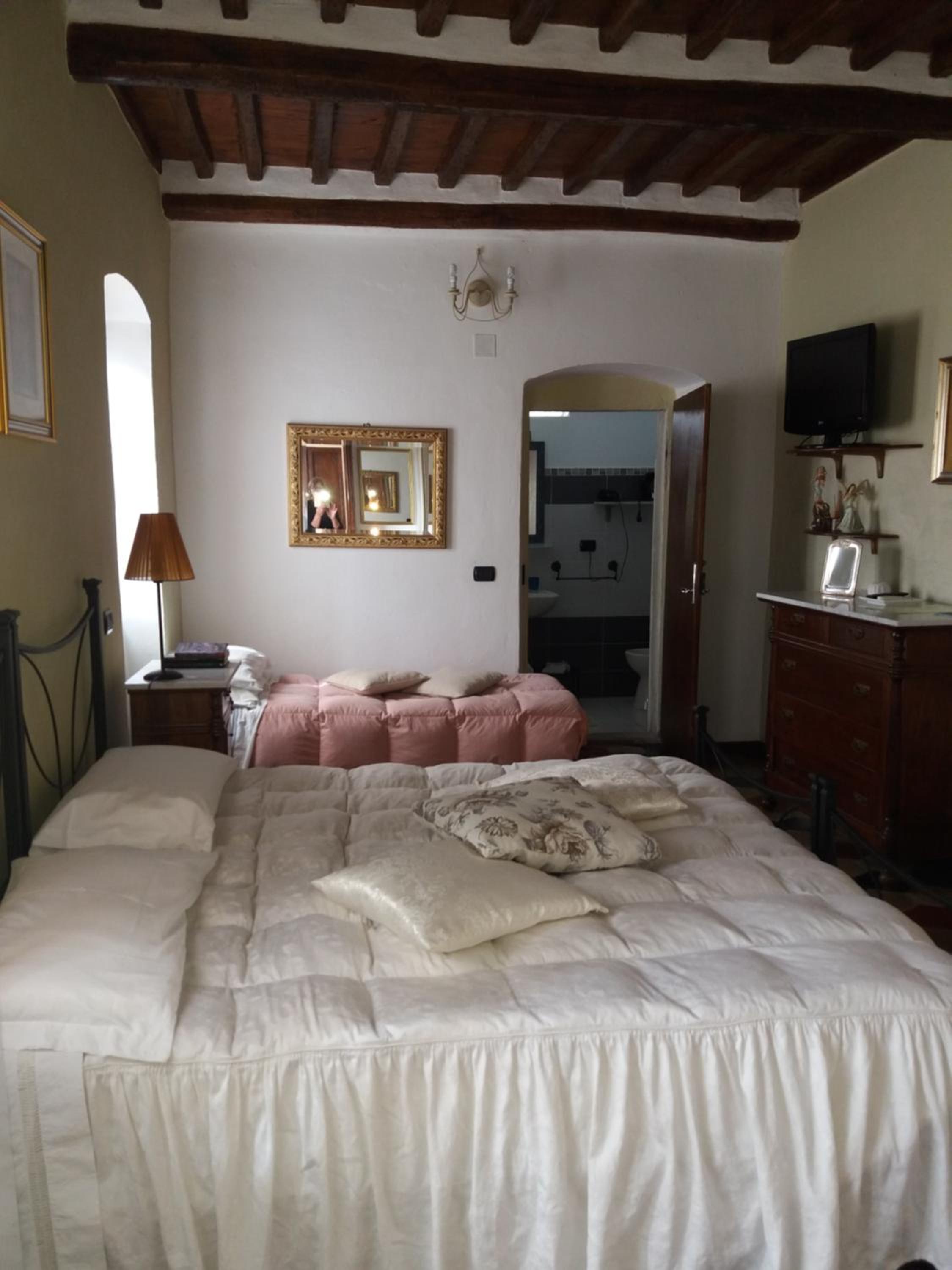 Triple Room - Photo 15