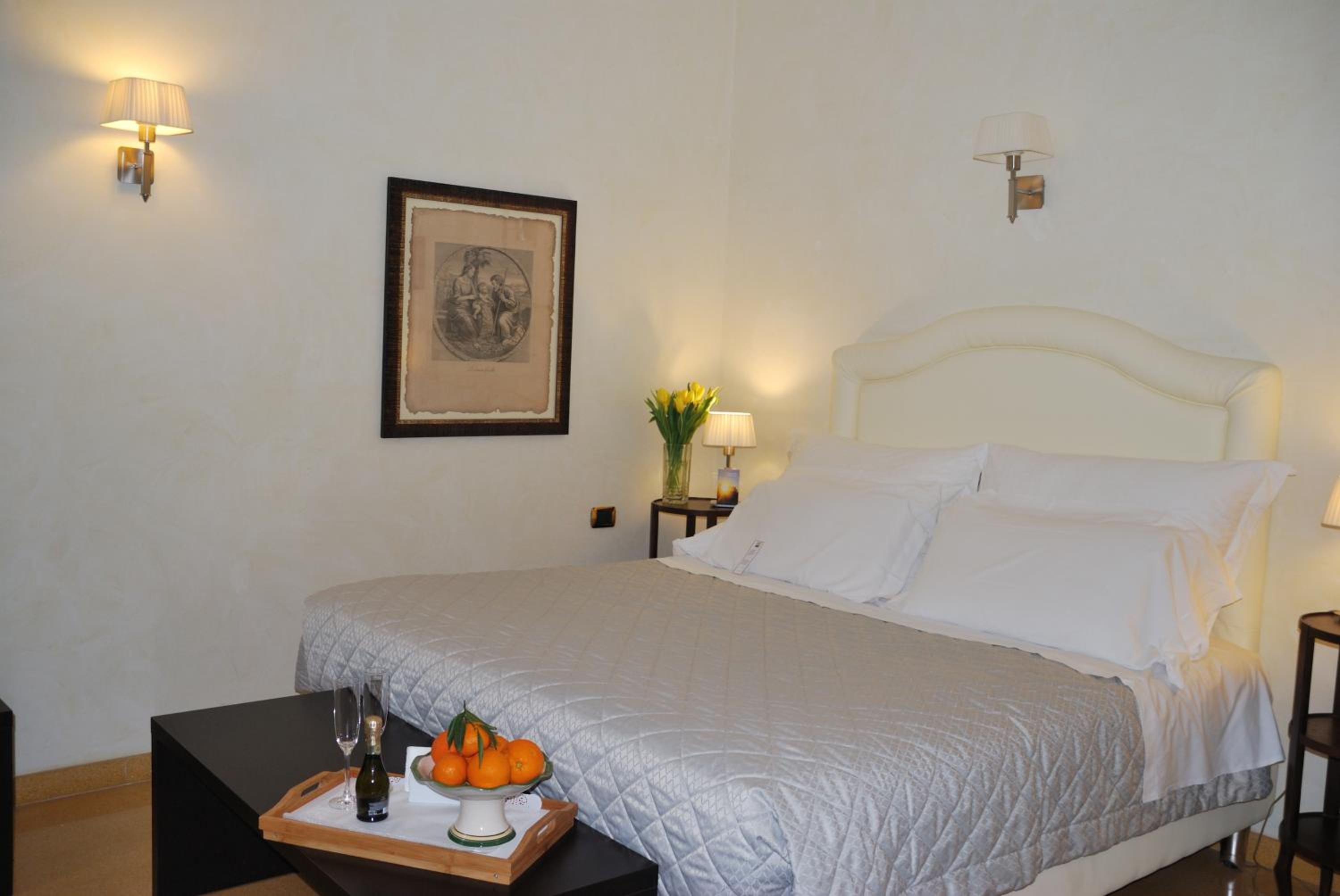 Double or Twin Room - Photo 1