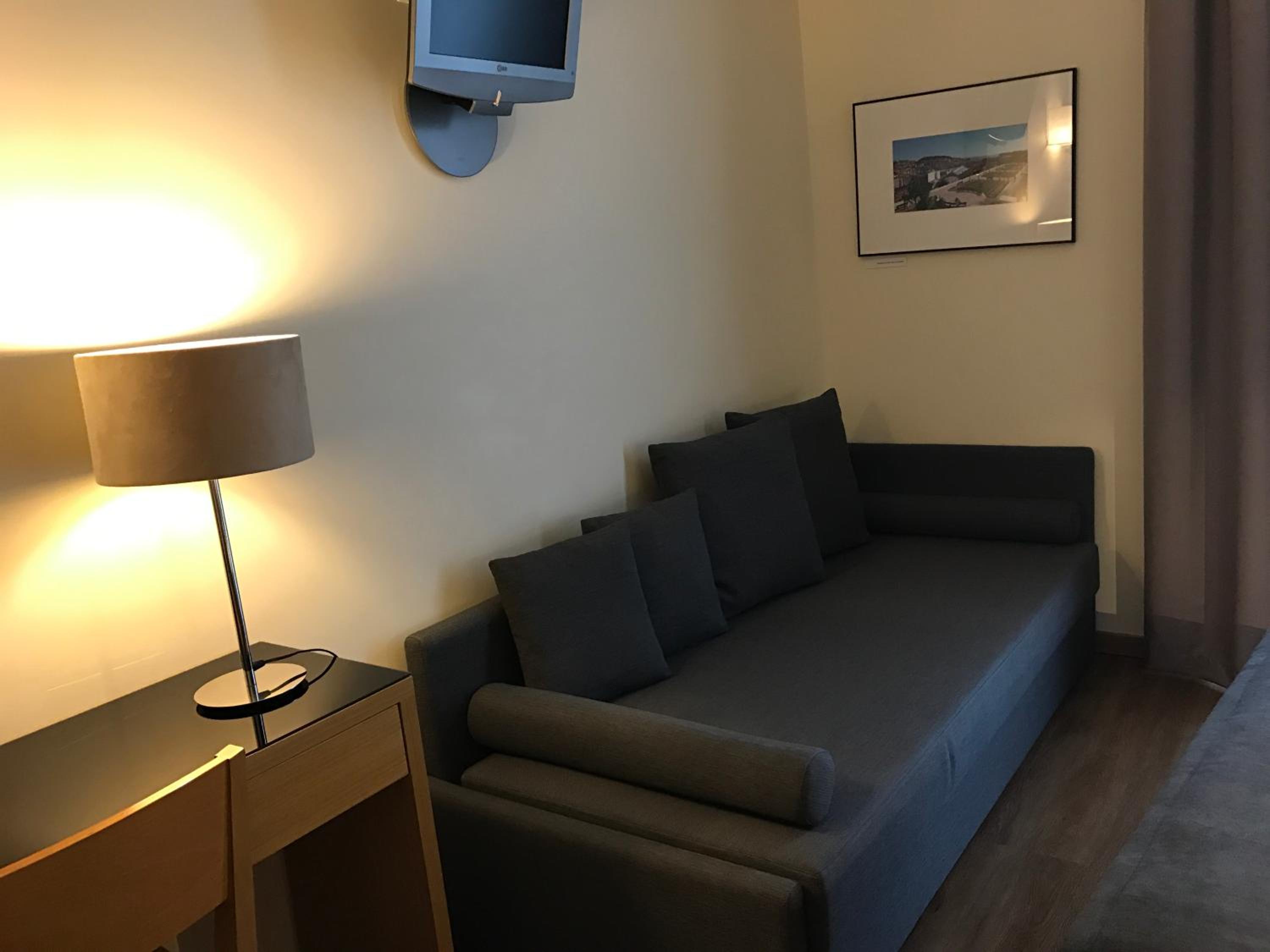 Superior Double Room with Extra Bed - Photo 6