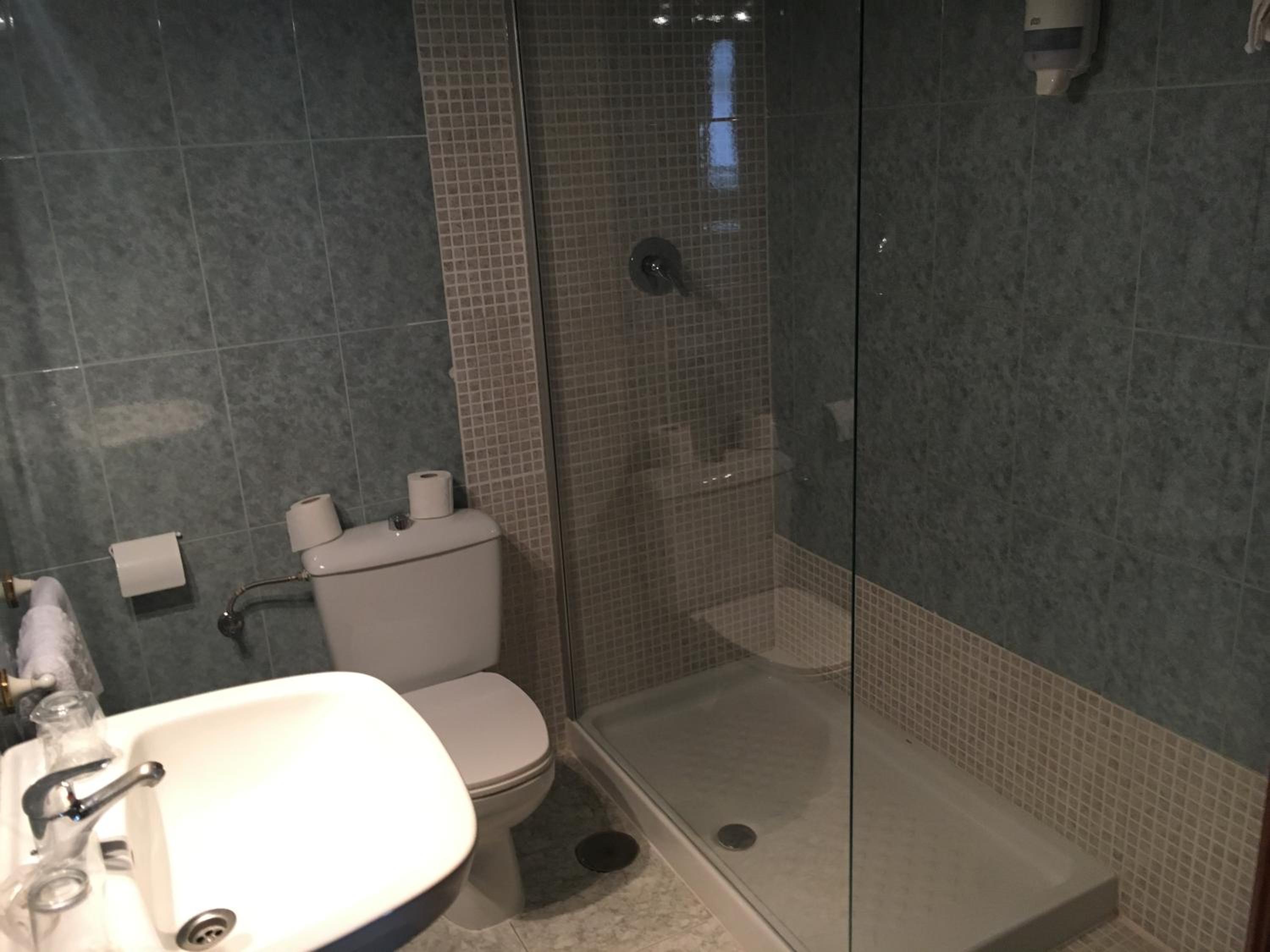 Double Room - Photo 4