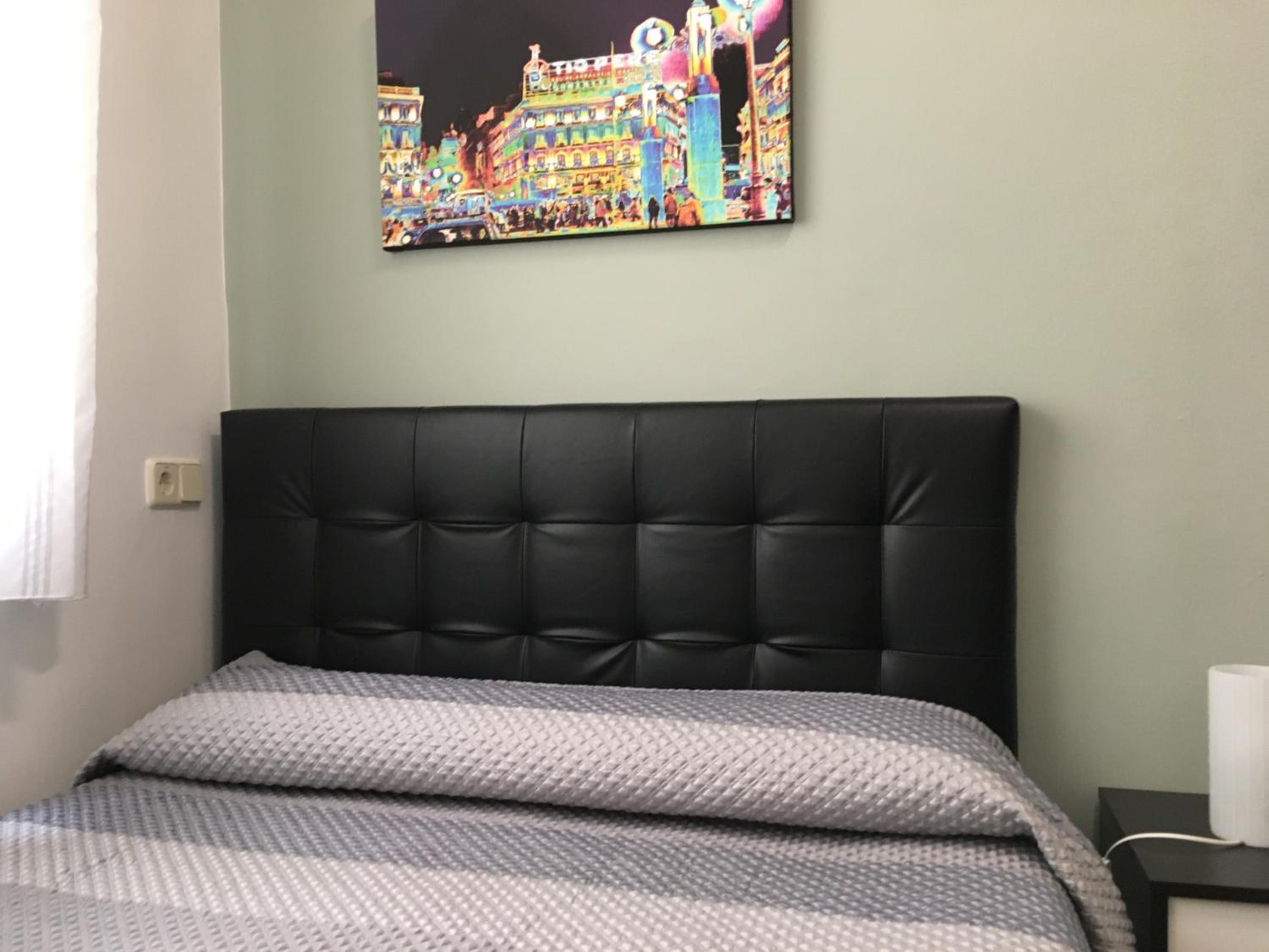 Habitación Doble con Servicios Compartidos