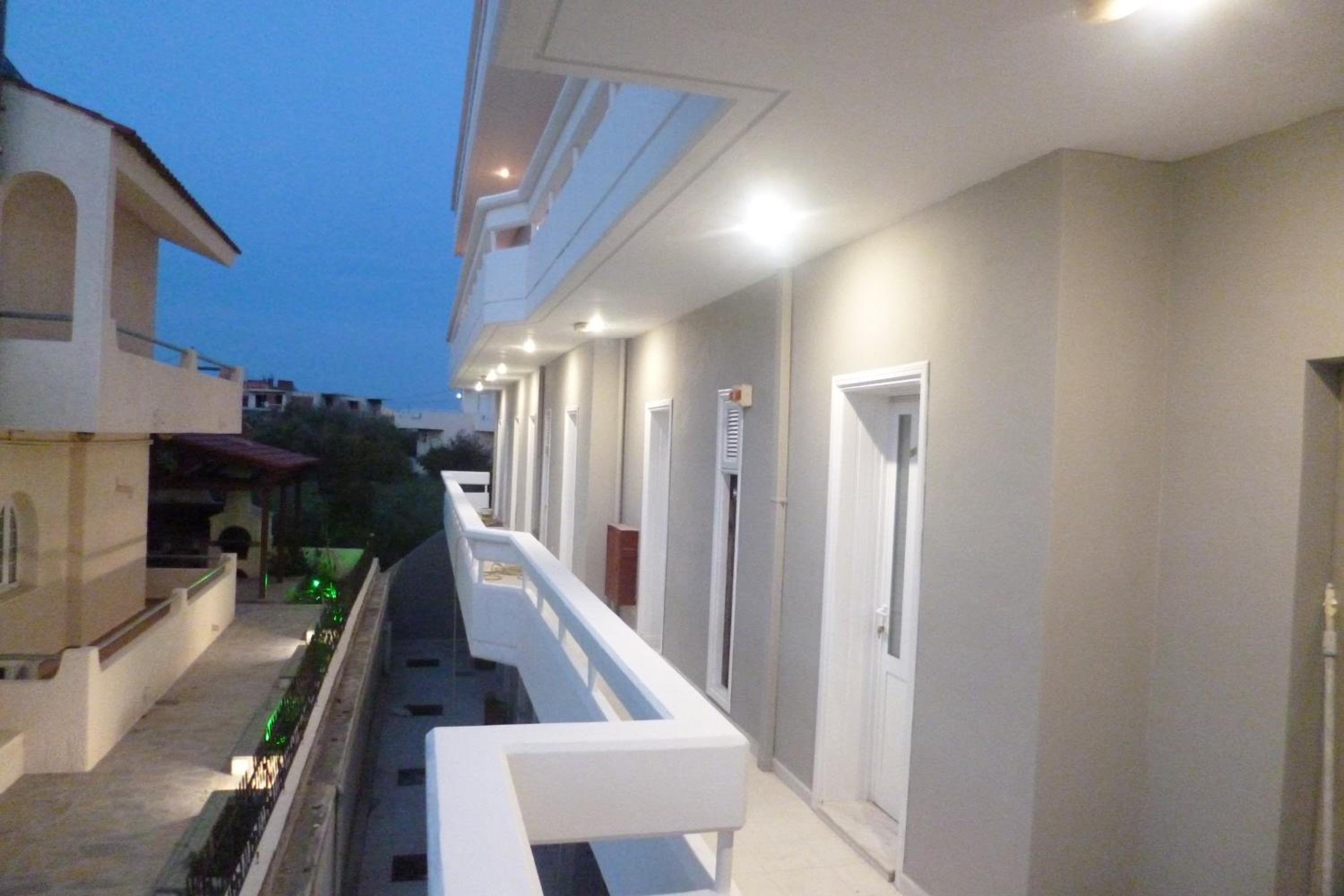 Twin Room with Balcony photo 3