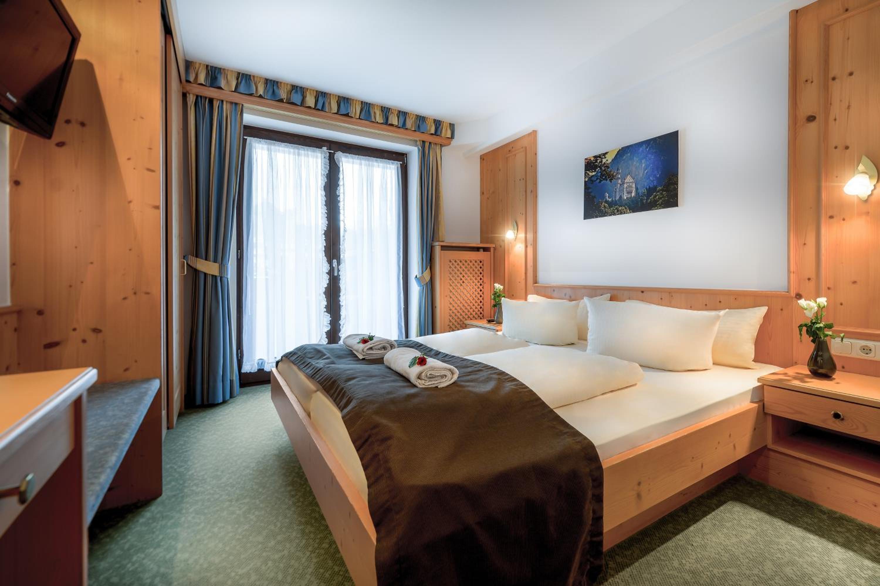 Standard Double Room - Photo 2