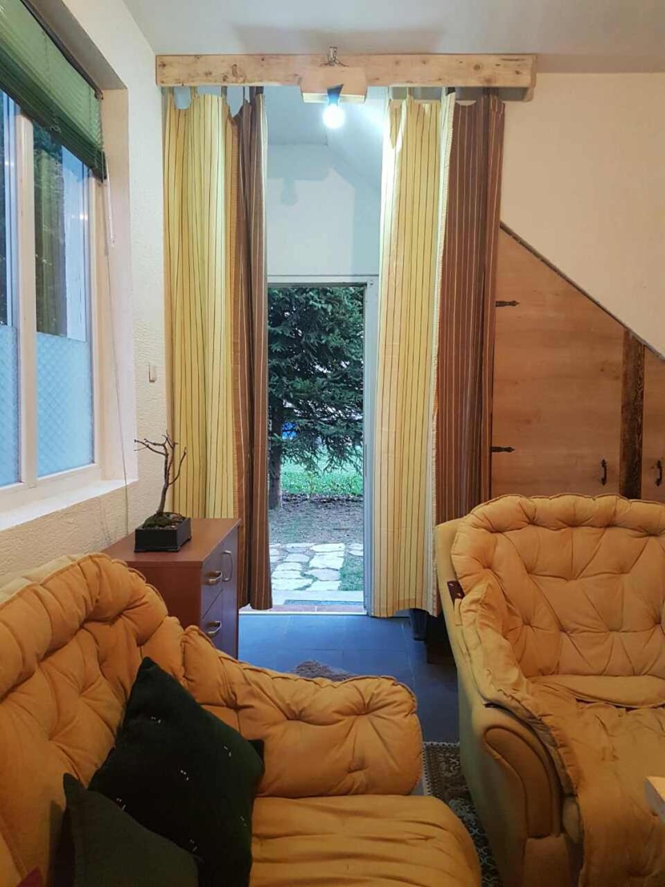 Apartment with Garden View