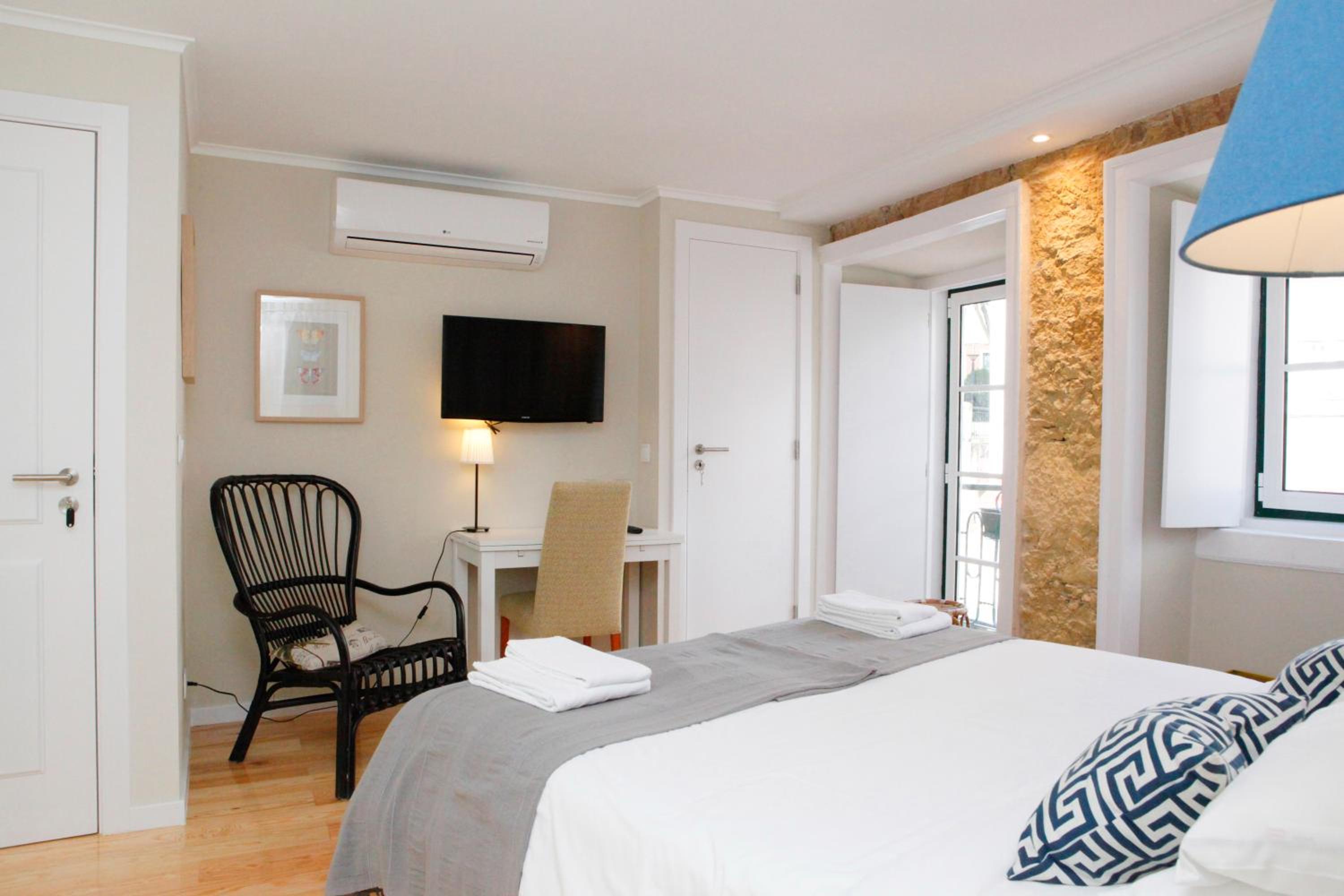 Double or Twin Room with Garden View photo 2